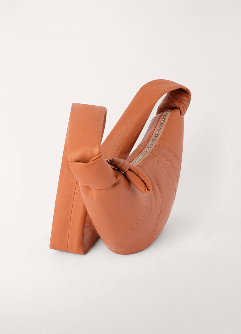 Lemaire SMALL CROISSANT BAG / EXCLUSIVE
SOFT NAPPA LEATHER outlook