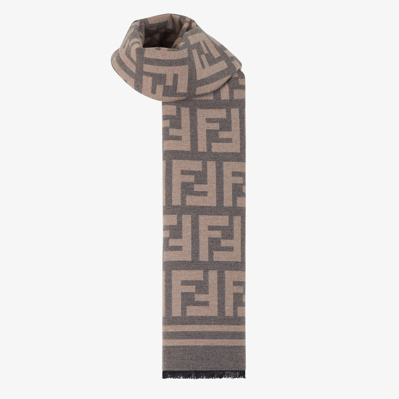 FENDI Scarf outlook