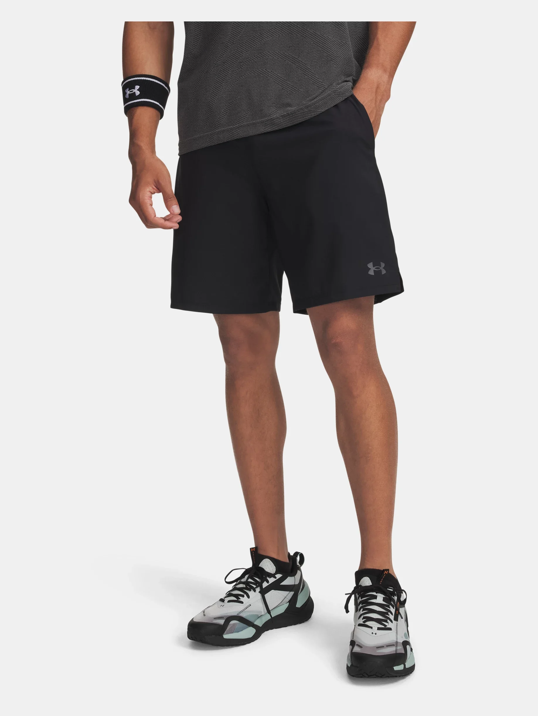 UA Vanish Wven 2.0 8in Short - 1