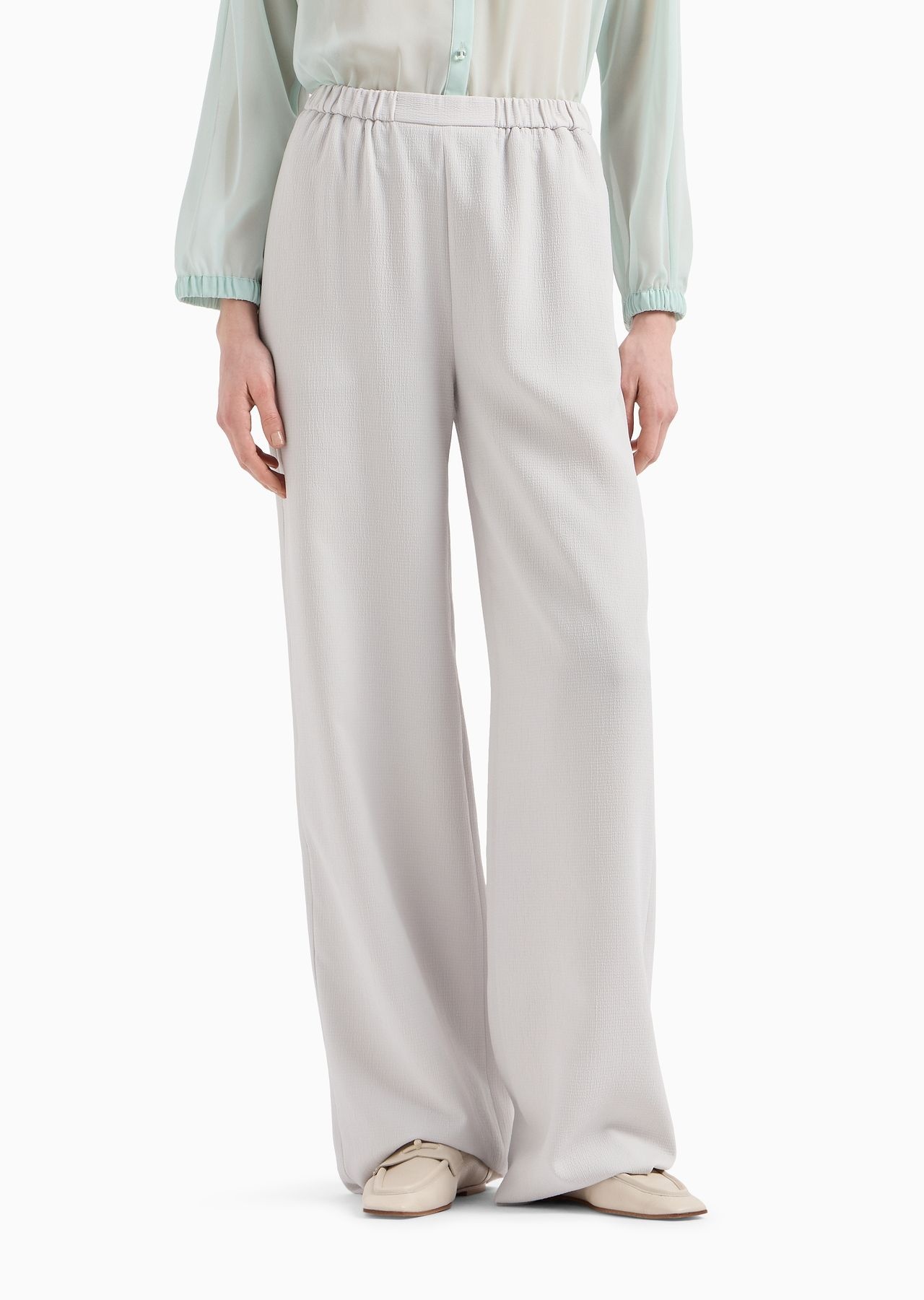 Technical seersucker trousers with darts - 2