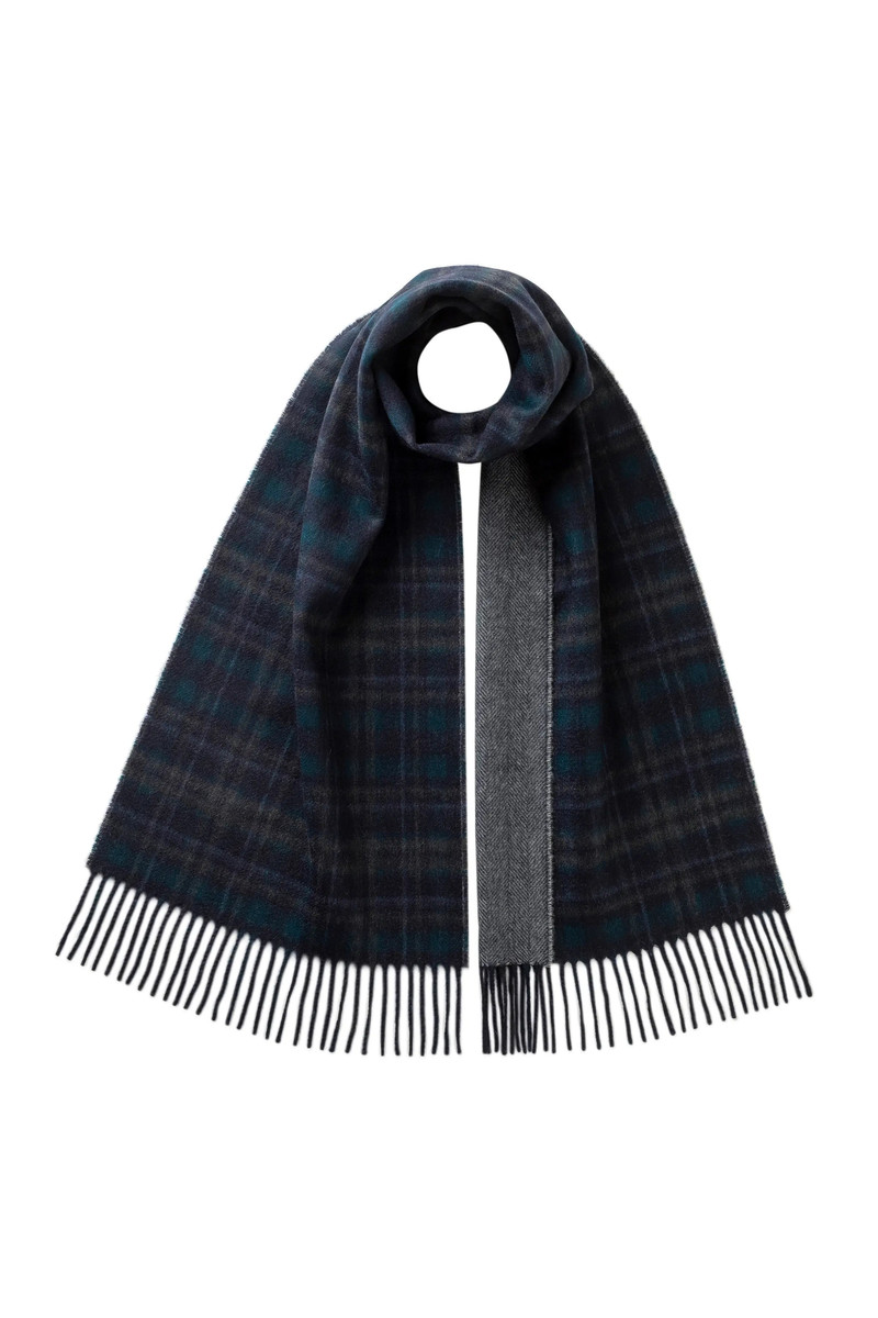 Reversible Navy Tartan Cashmere Scarf 1