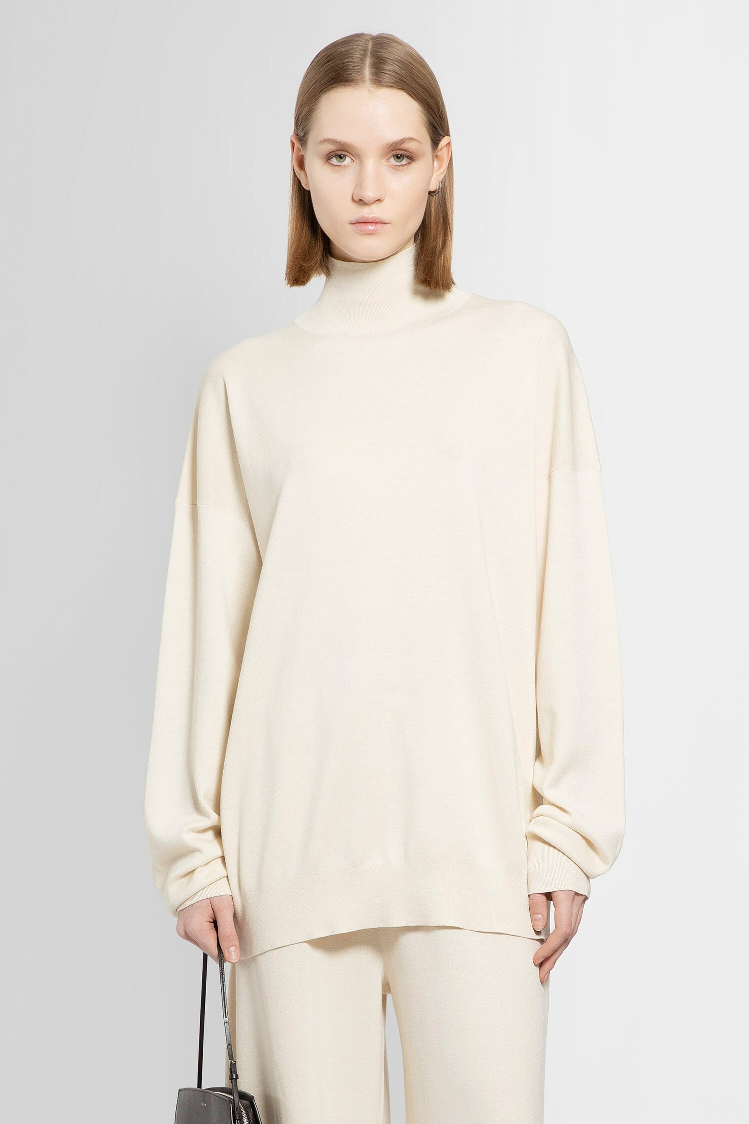 THE ROW WOMAN OFF-WHITE SWEATSHIRTS - 1