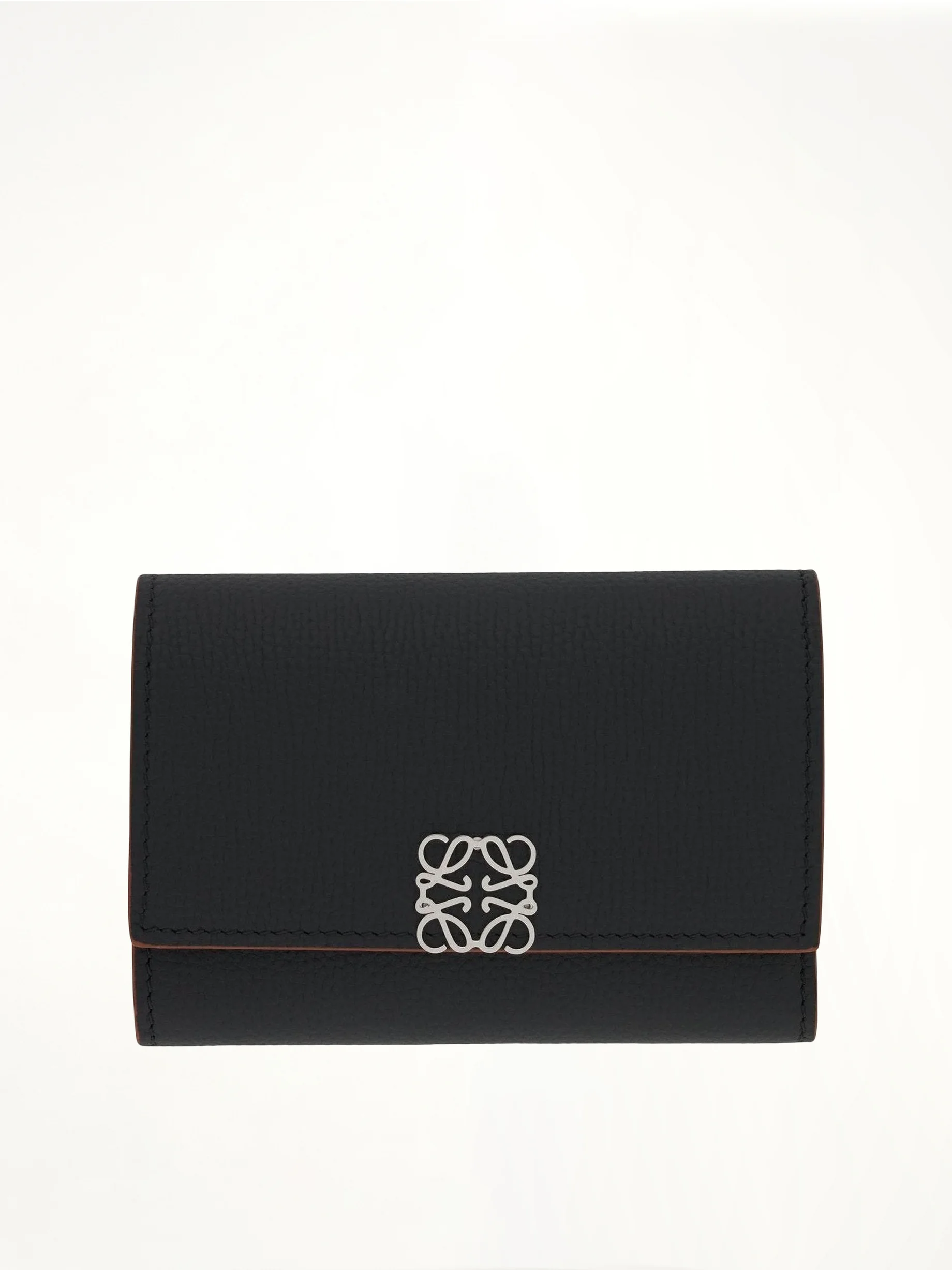 Anagram Small Vertical Wallet in Pebble Grain Calfskin in Black - 1