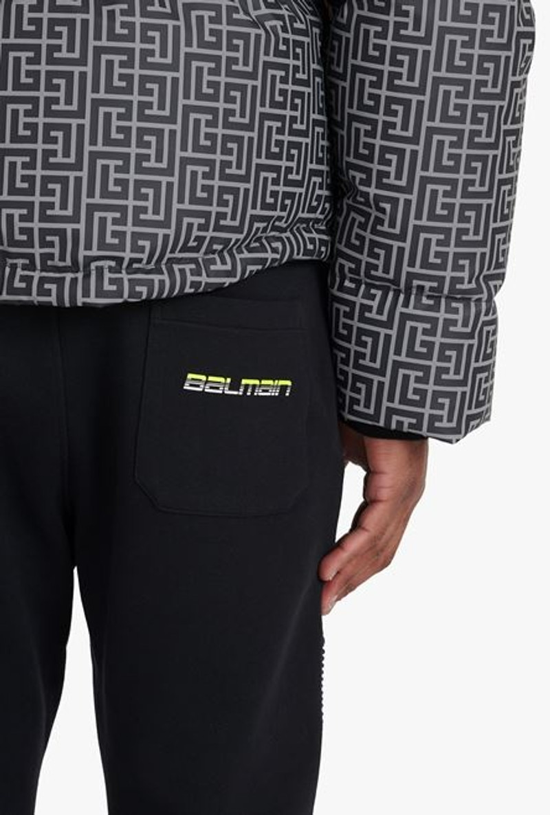 Capsule After ski - Ivory and black reflective quilted coat with Balmain monogram 5