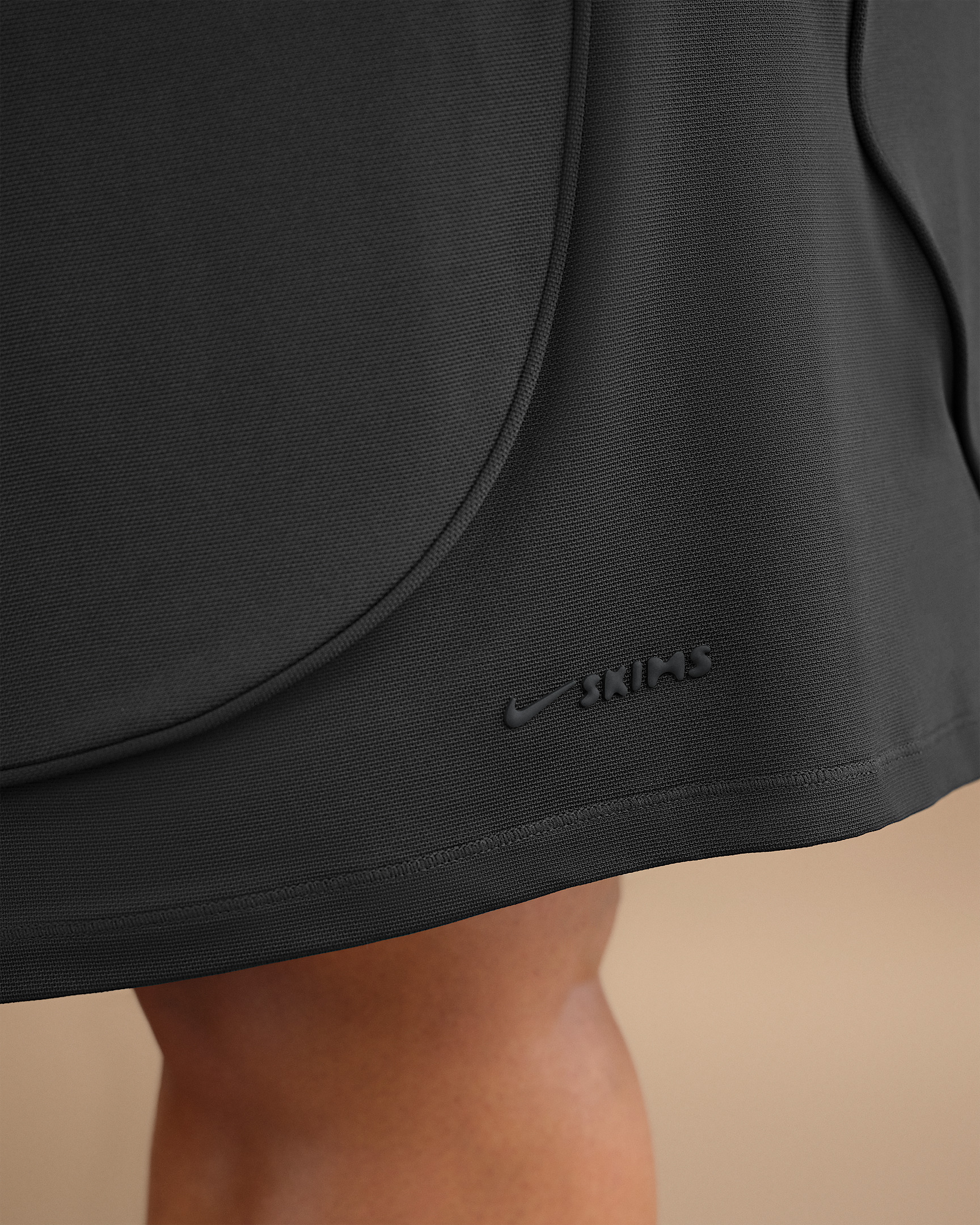 NikeSKIMS Airy Women's Relaxed Shorts - 10