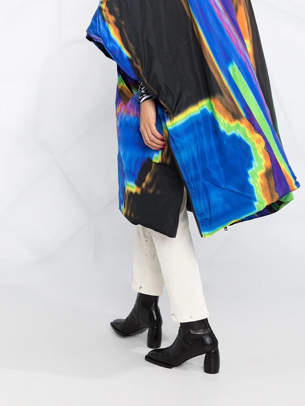 graphic-print padded cape coat - 5