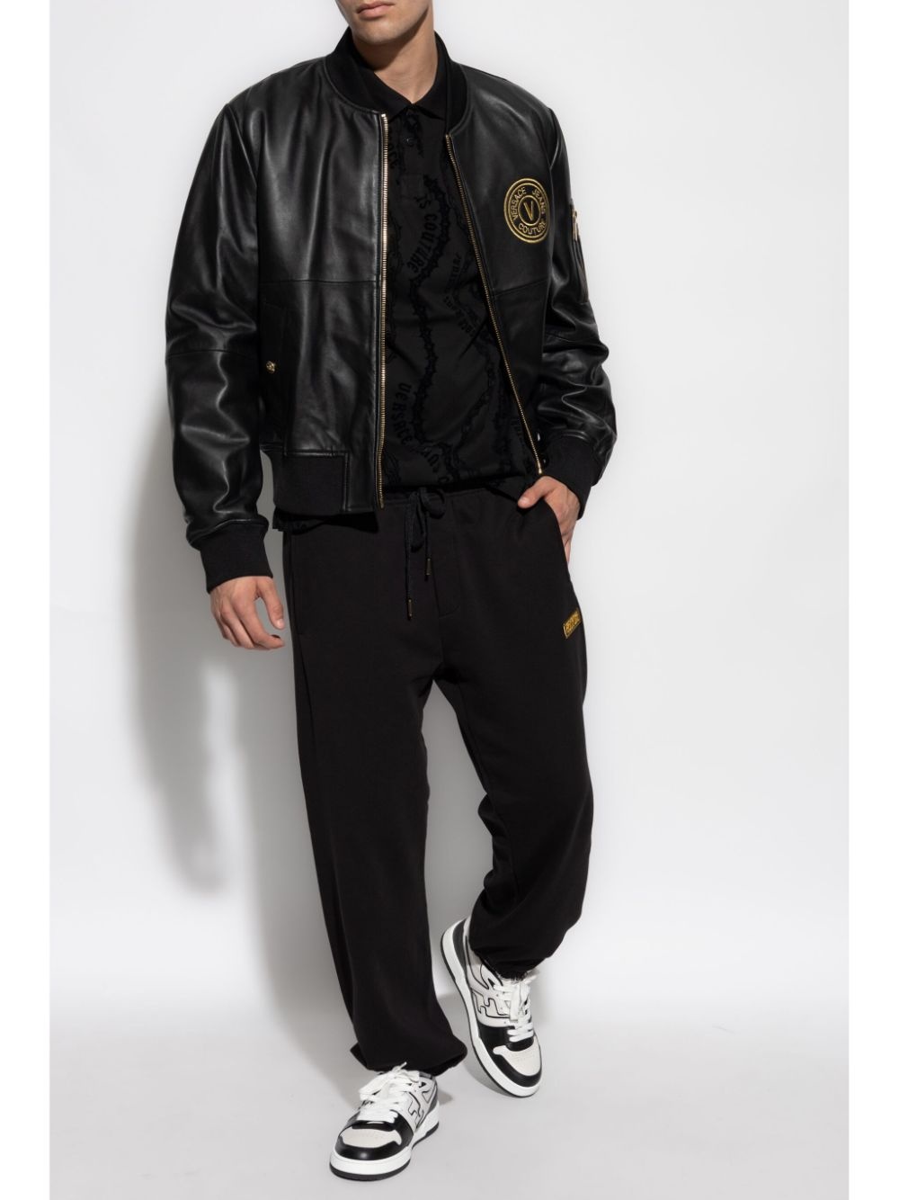 V-Emblem leather bomber jacket - 2