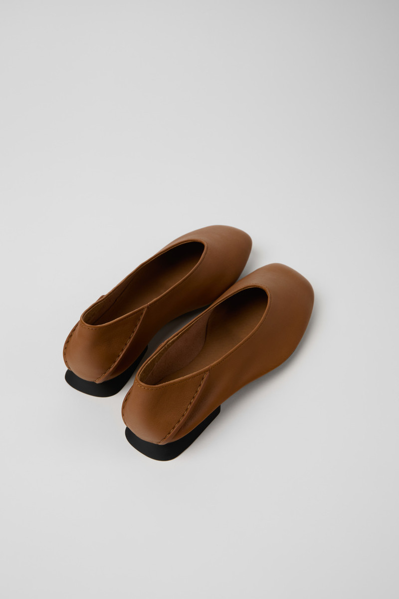 CAMPERLAB Brown Leather Ballerinas for Women. outlook