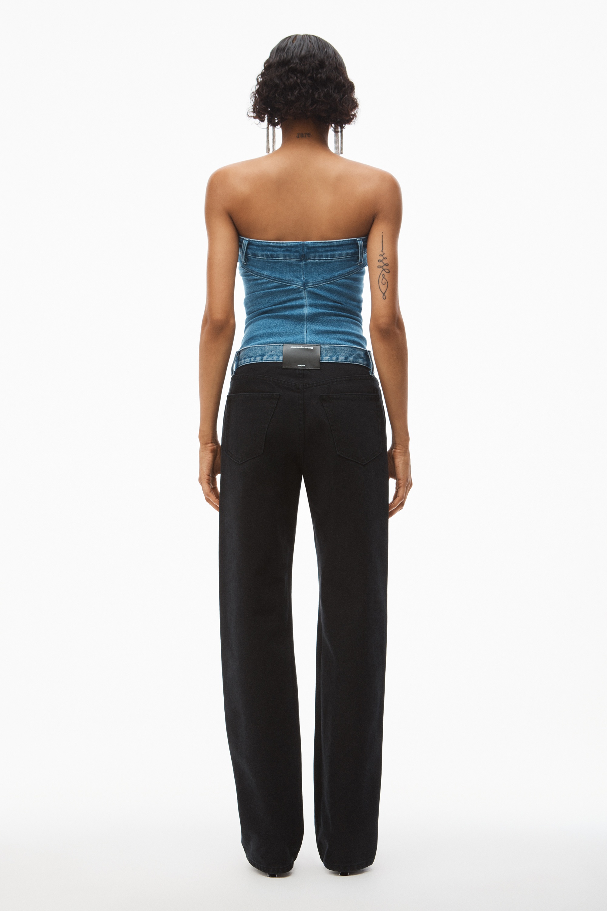 CONTRAST WAISTBAND JEAN IN BLACK DENIM - 4