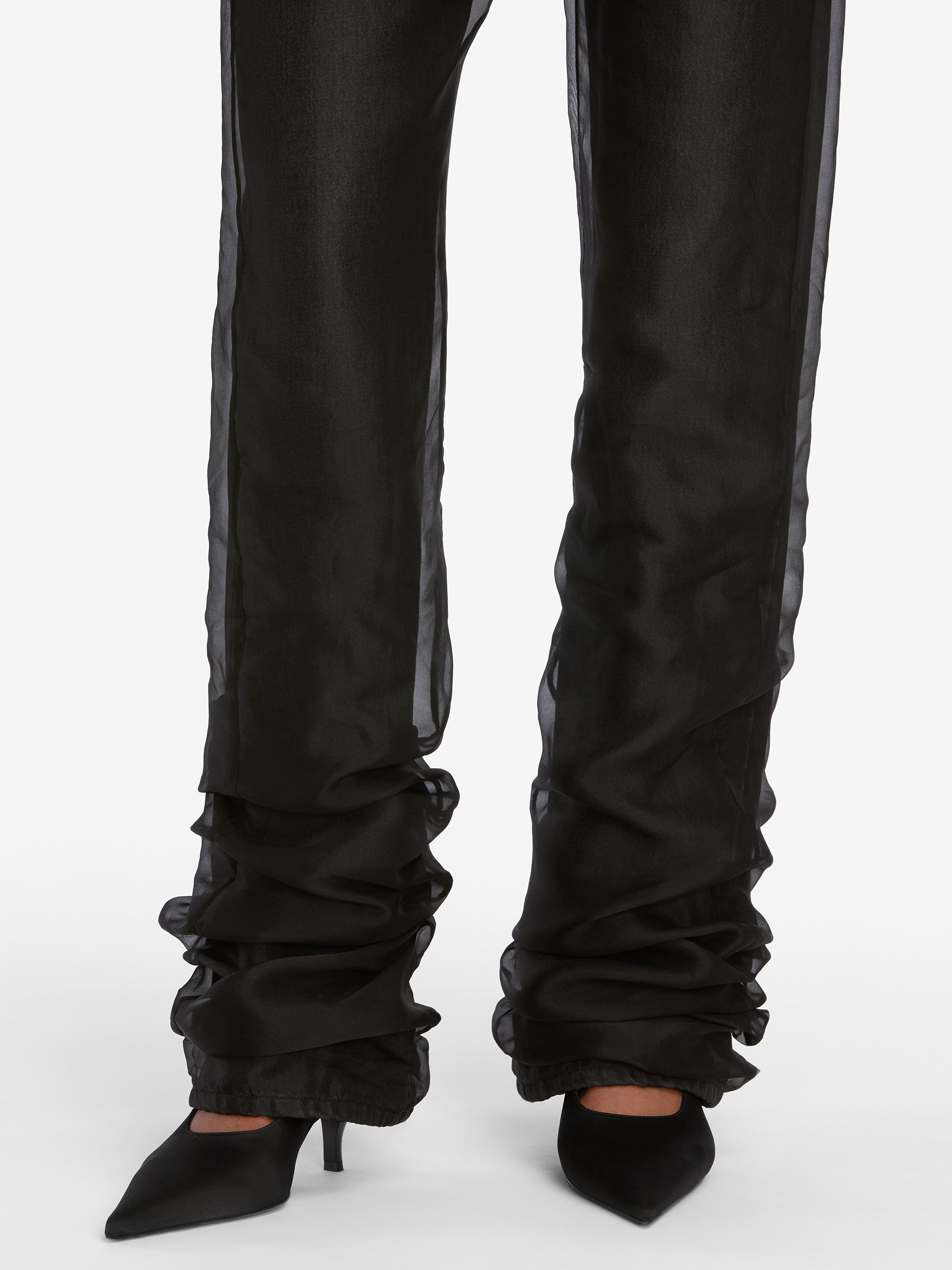 The Atelier Flow Jean in Dim - 5