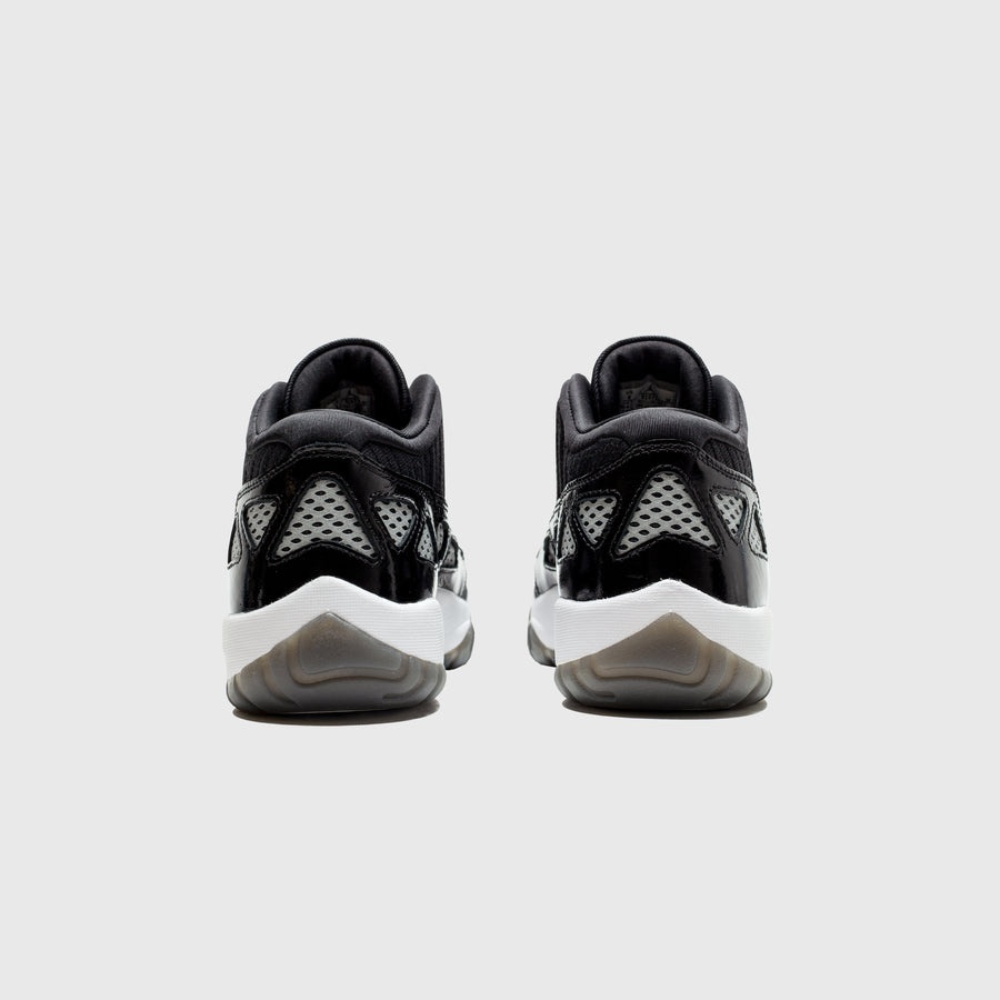 AIR JORDAN 11 RETRO LOW IE "BLACK & WHITE" - 4