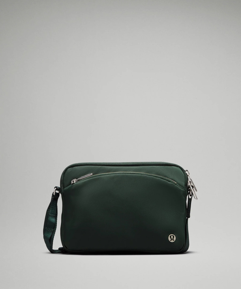 City Adventurer Crossbody Bag 2.5L 1