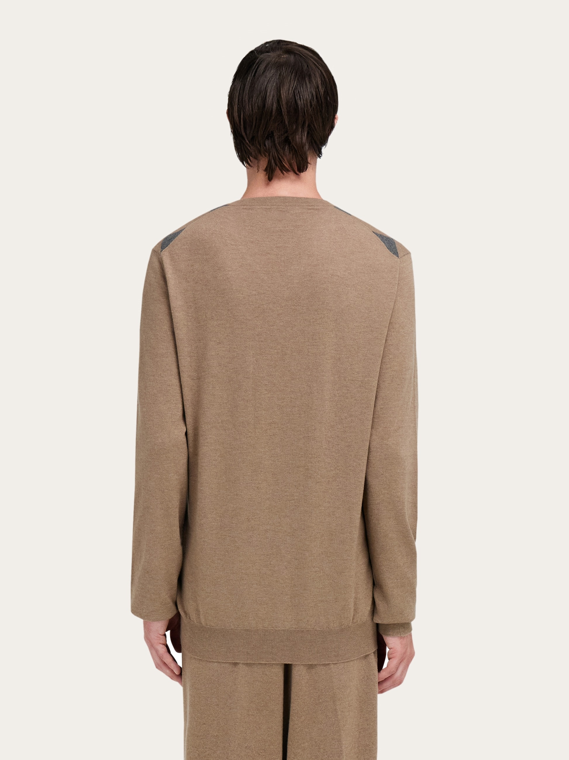 V-neck sweater - 3