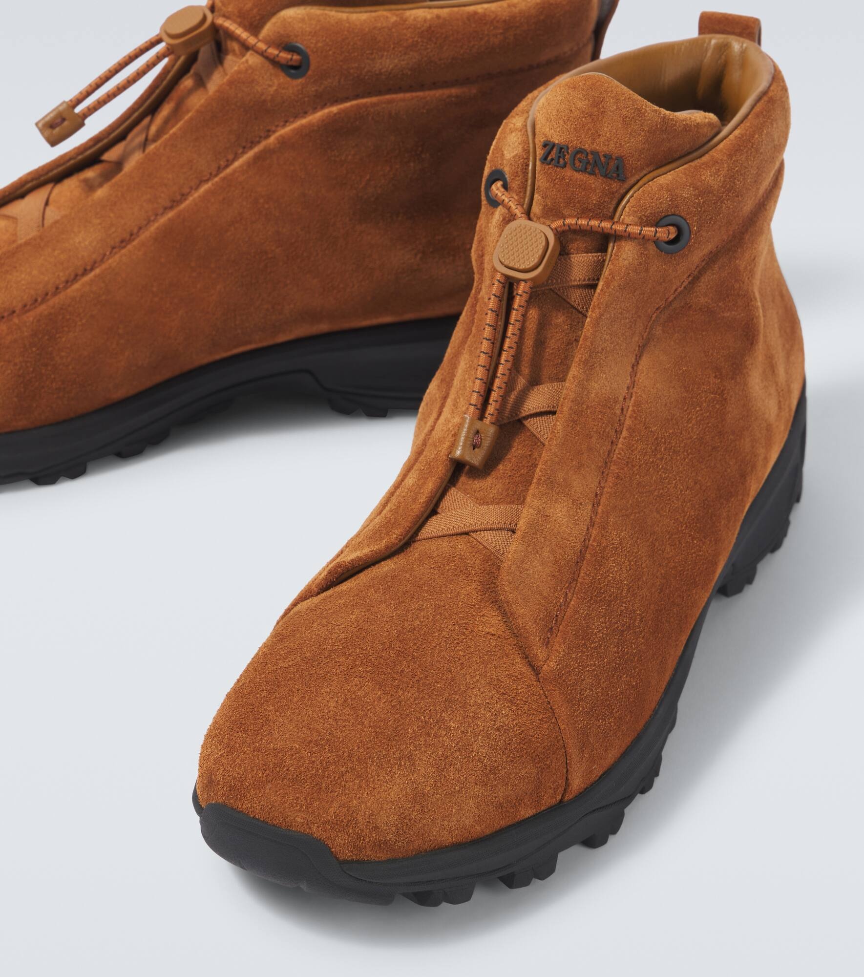 Triple Stitch Vetta suede sneakers - 3