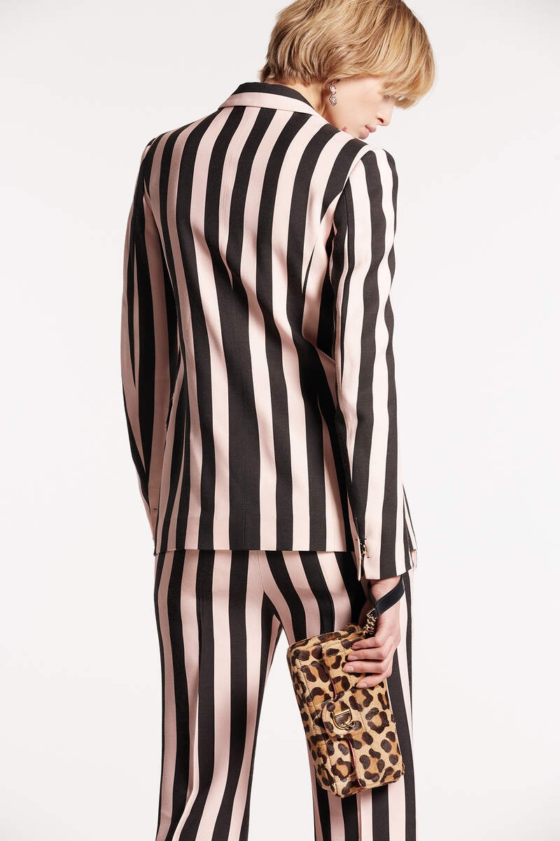 KATE BLAZER - 3