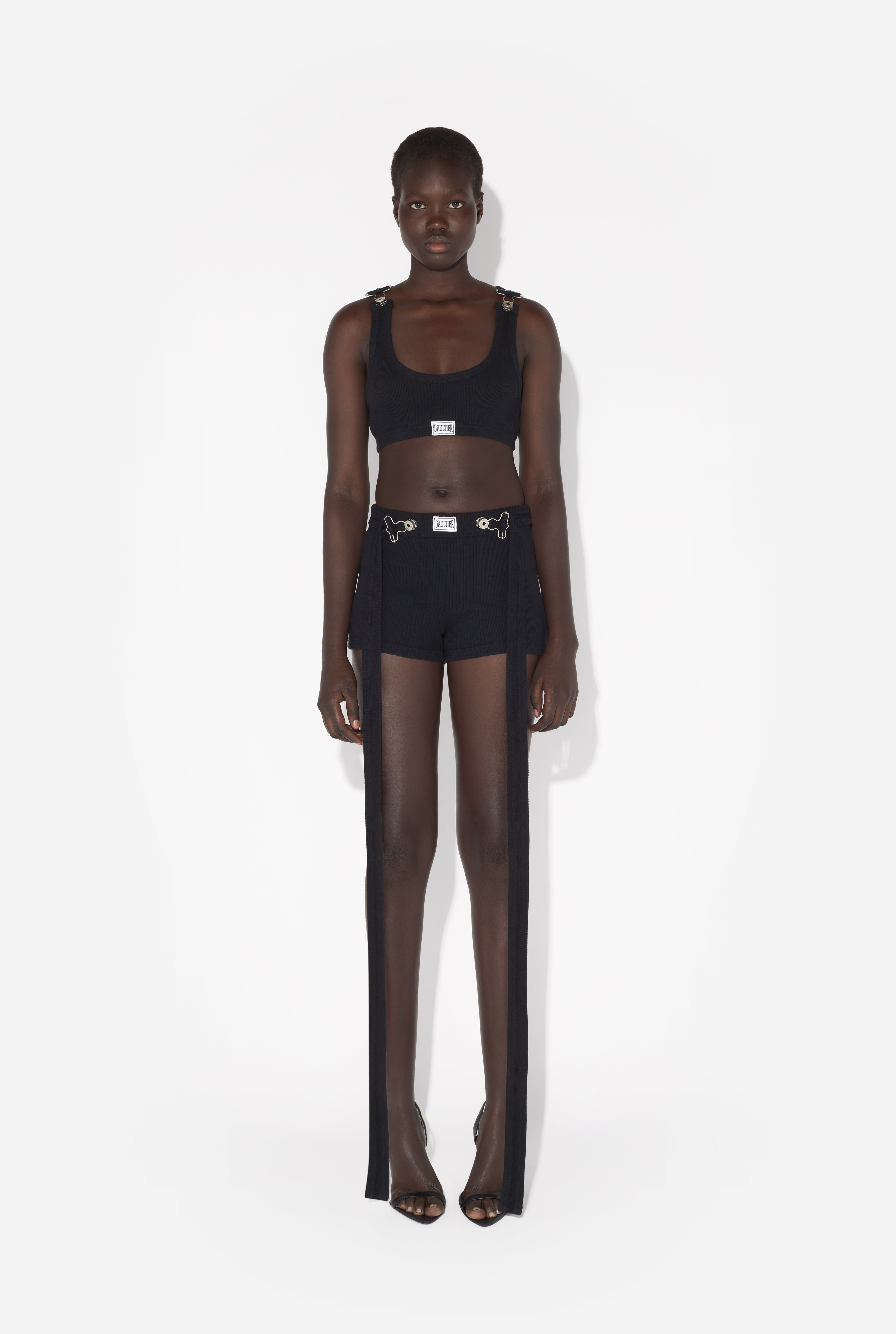 THE BLACK CROPPED PATCH TANK TOP - 2