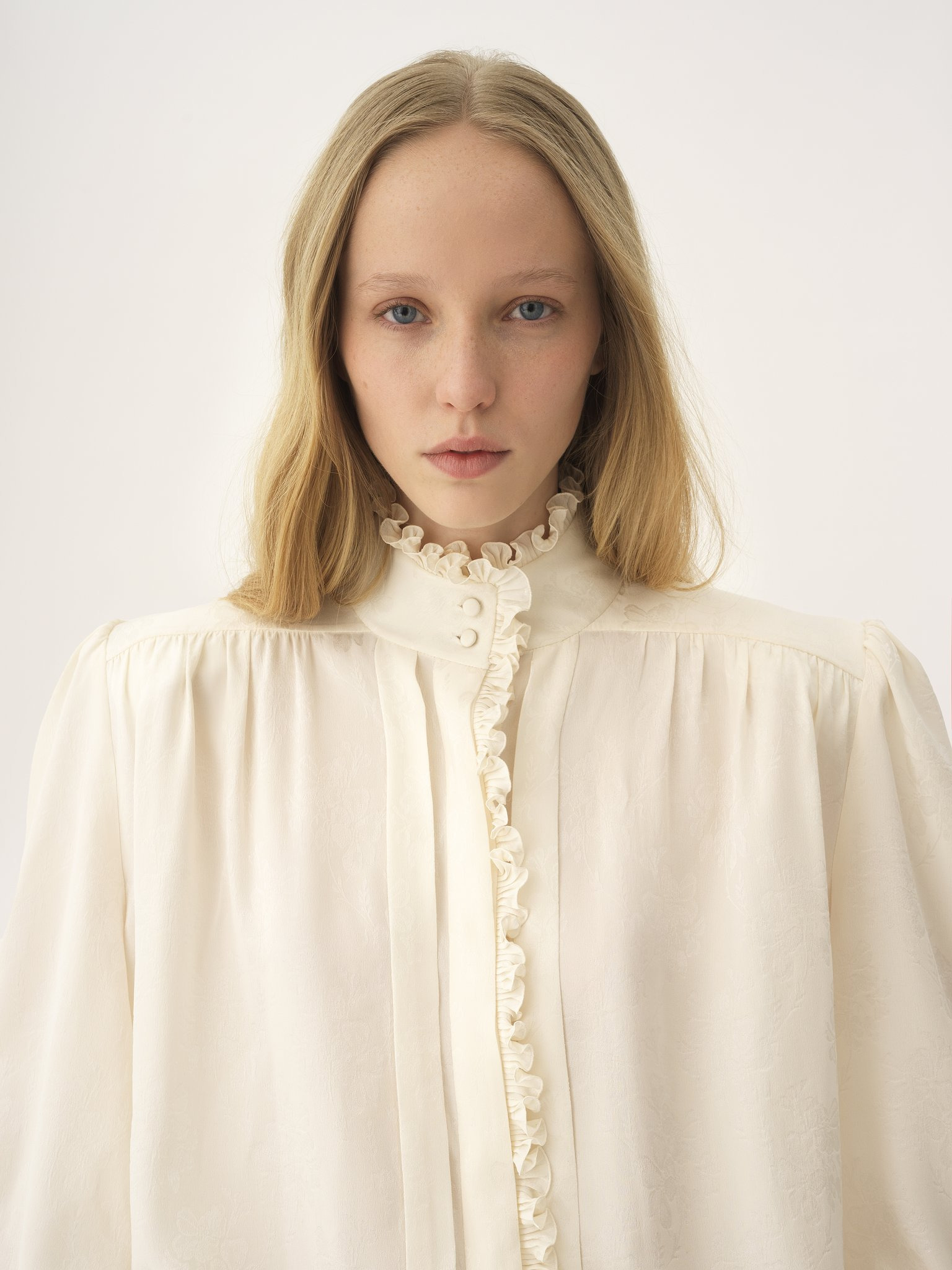 OVERSIZED RUFFLED BLOUSE IN SILK JACQUARD - 6