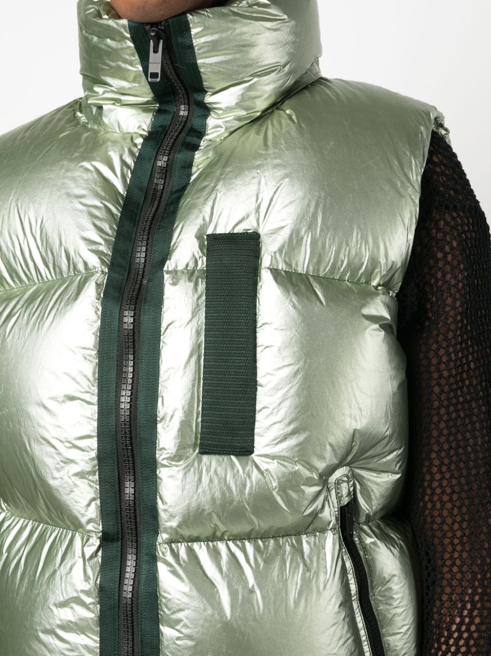 metallic-finish down gilet - 5