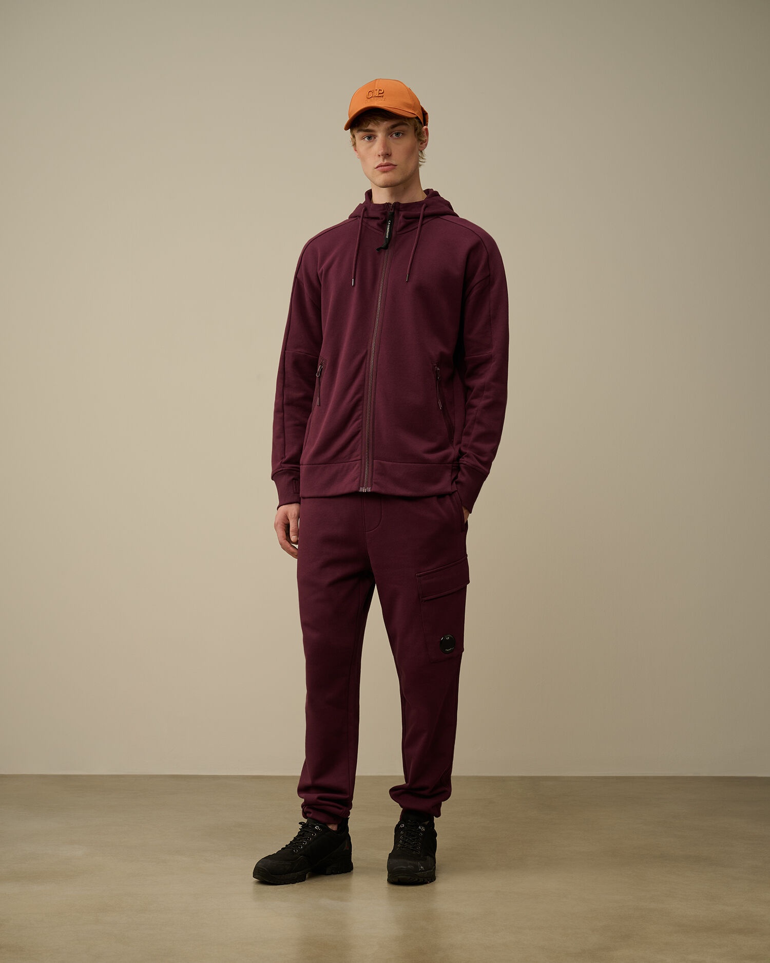 Diagonal Raised Fleece Cargo Sweatpants - 5