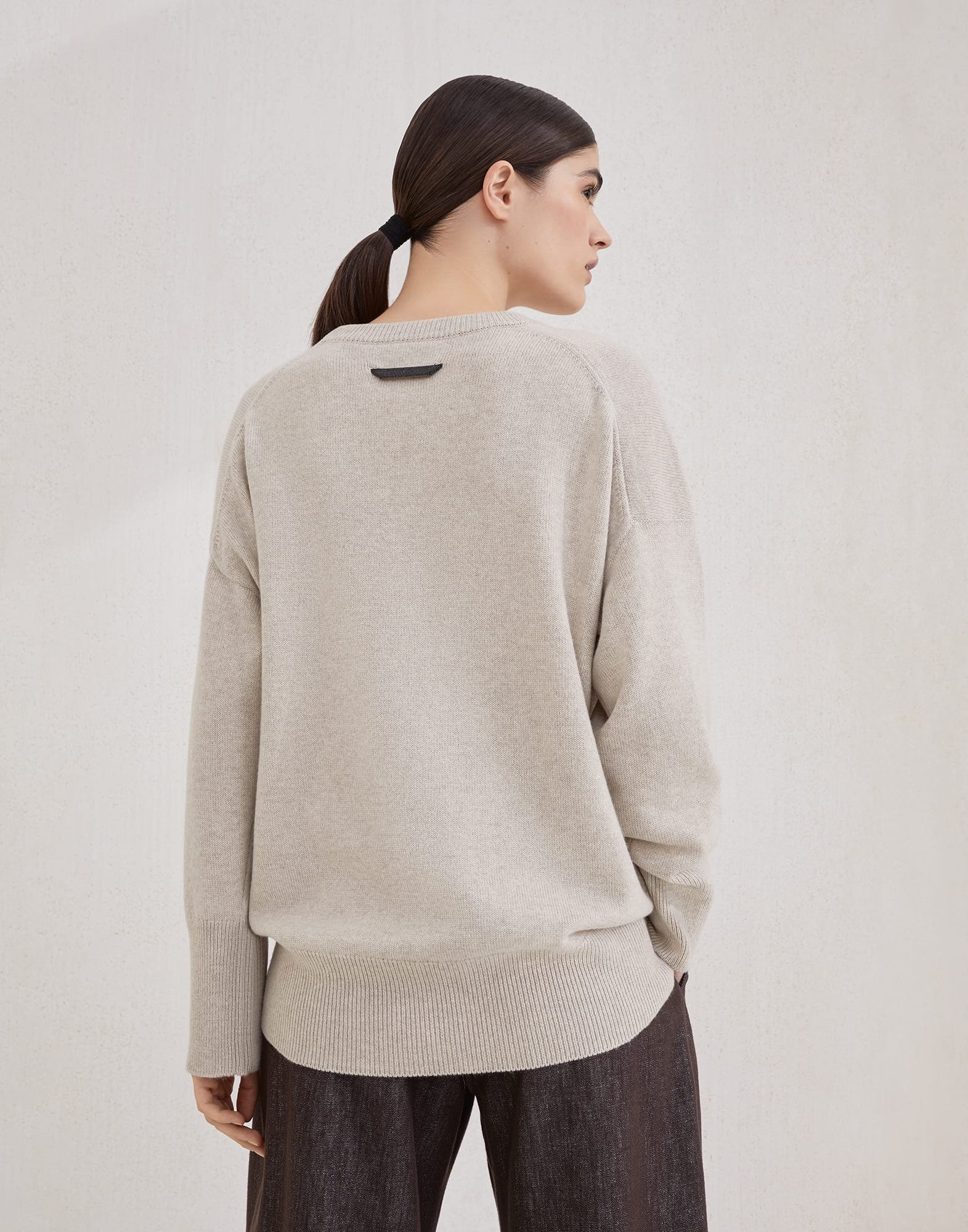 Cashmere sweater with shiny detail - 2