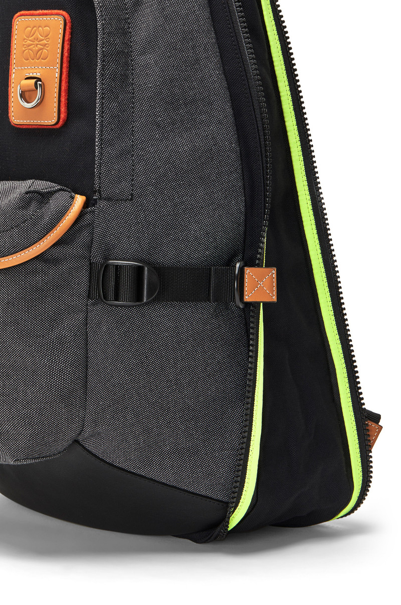 Backpack in Canvas 4