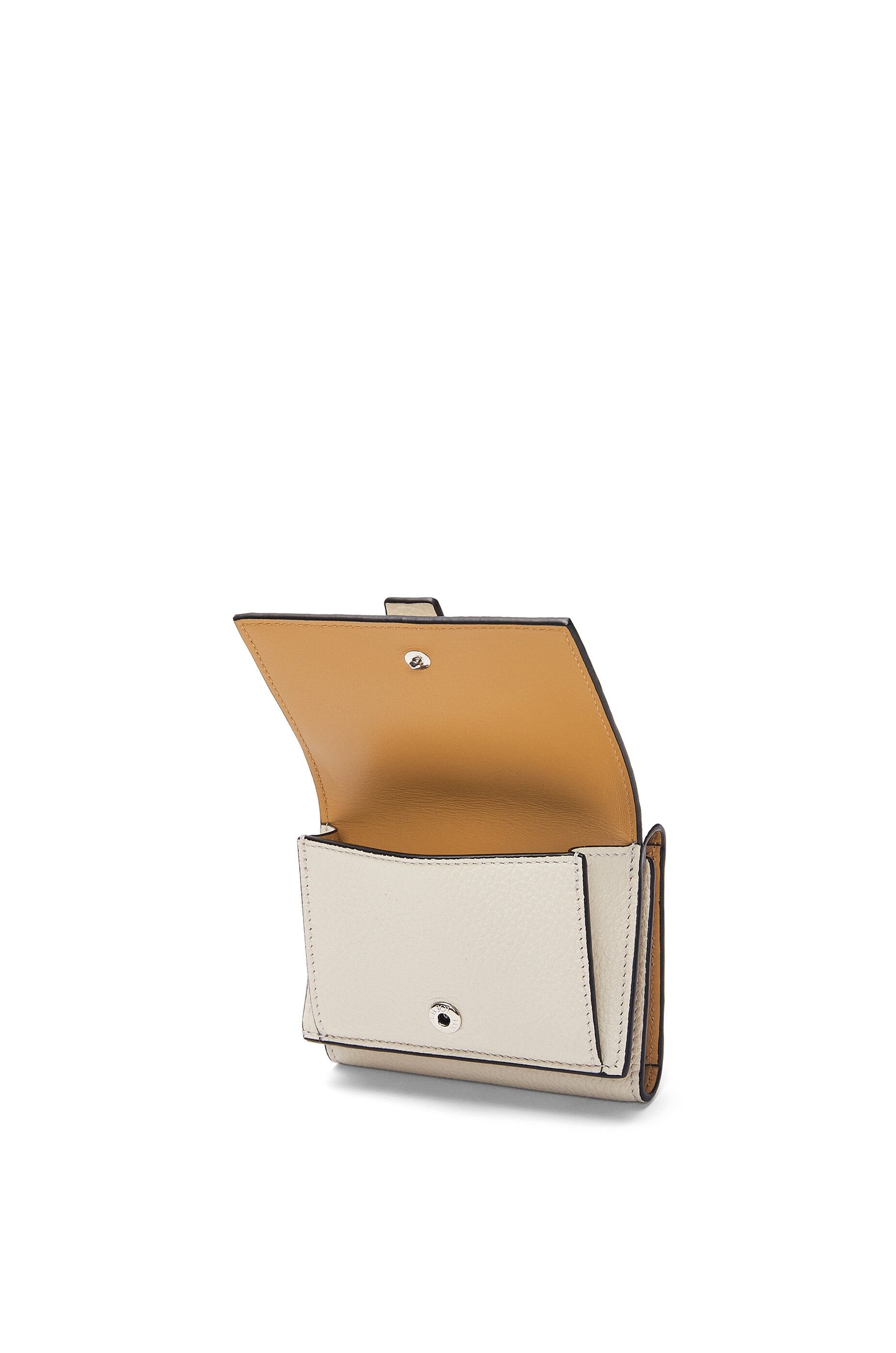 Trifold wallet in soft grained calfskin - 3