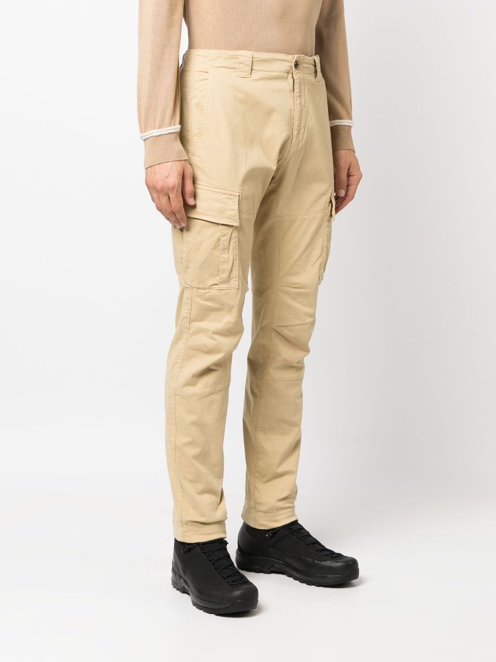 Lens-detail cargo tapered trousers - 3