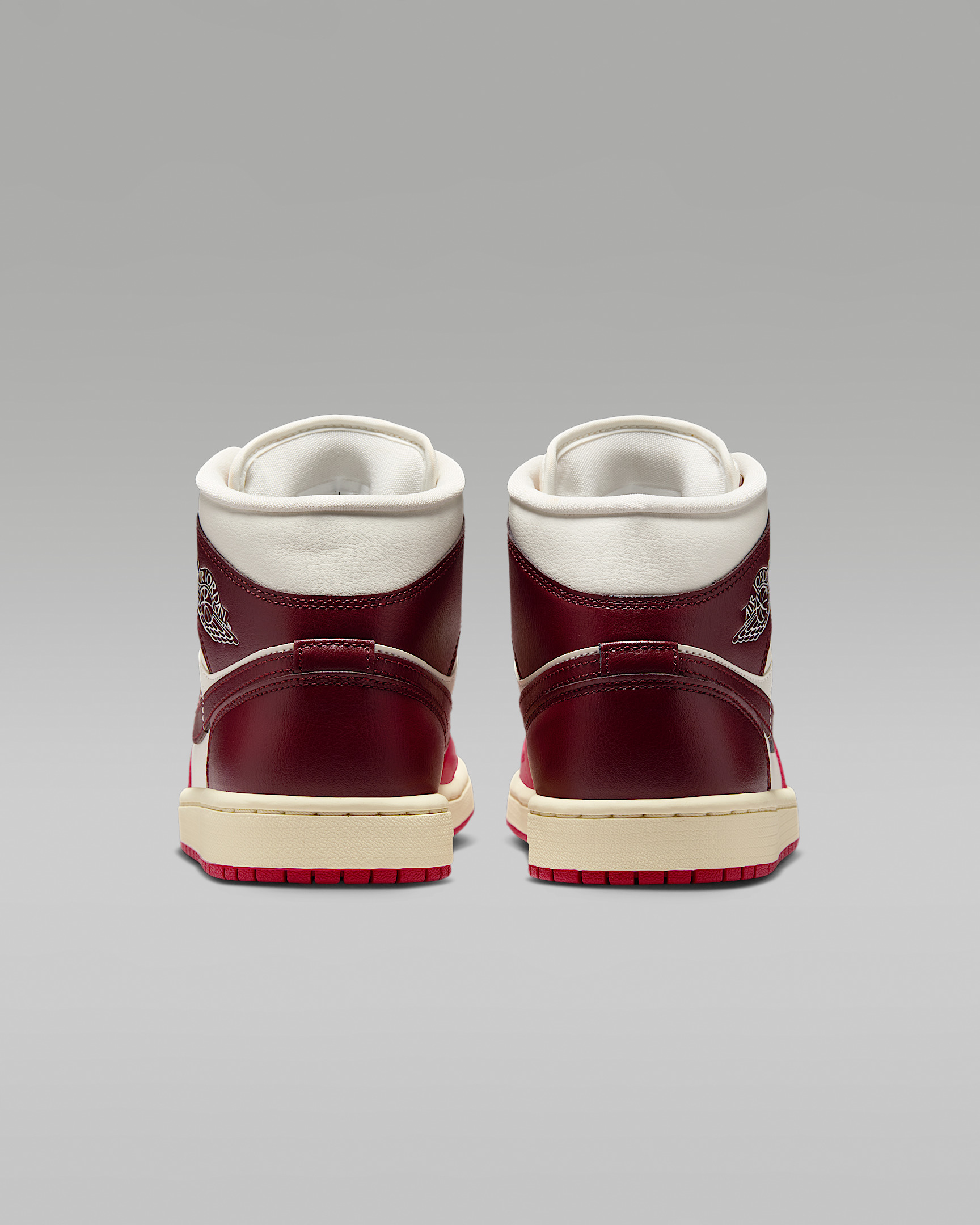 Air Jordan 1 Mid Women's Shoes - 6