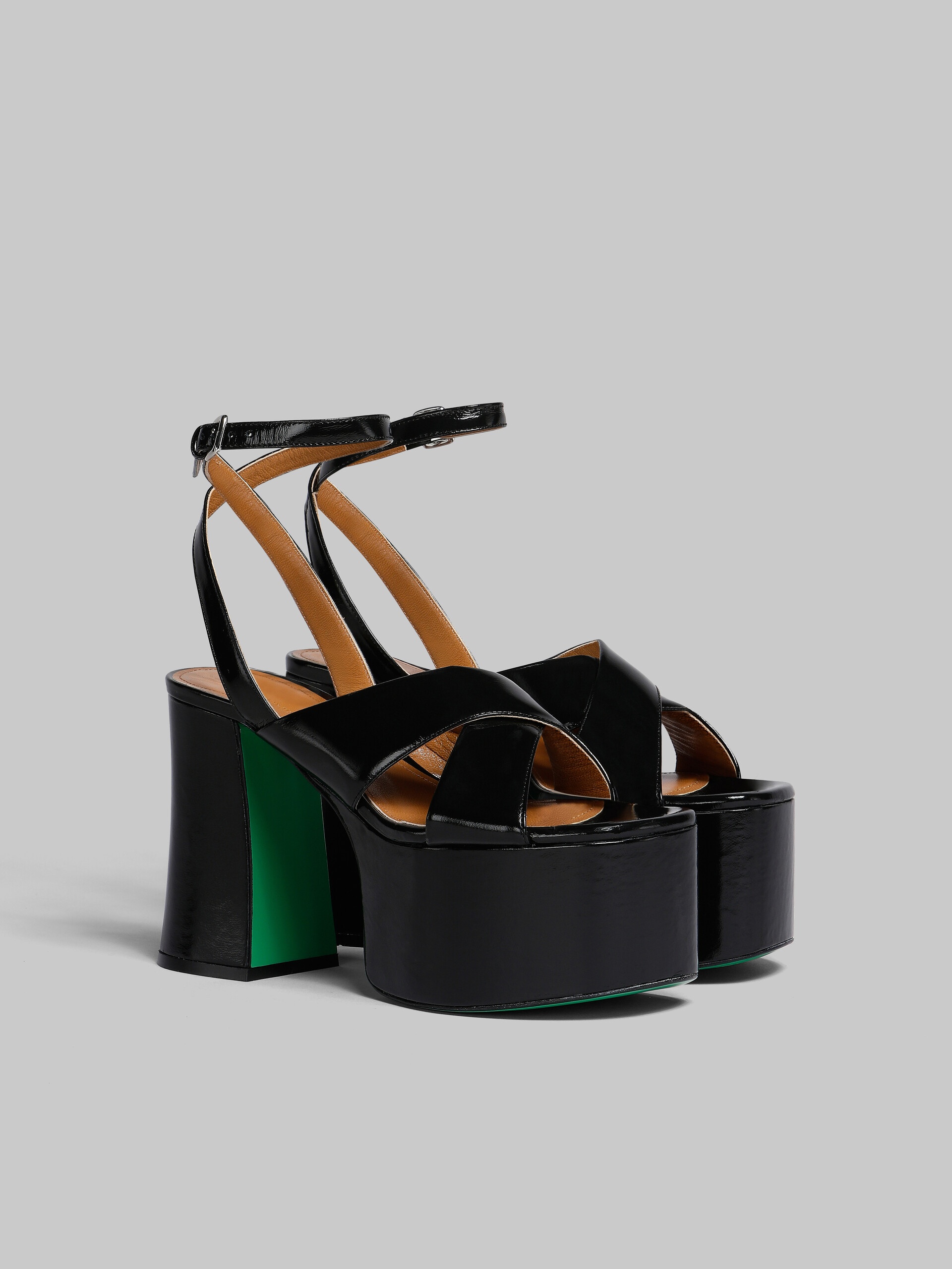 BLACK PATENT LEATHER PLATFORM SANDAL - 2