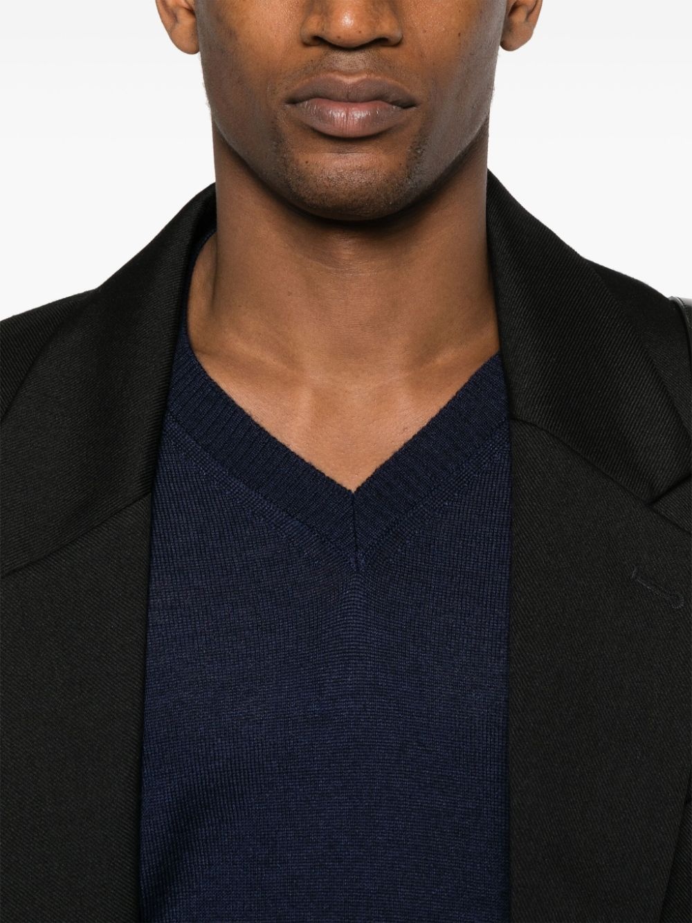 V-neck fine-knit jumper - 5