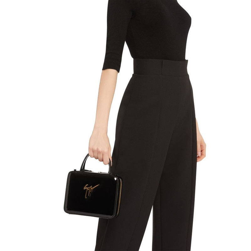 Giuseppe Zanotti Filomenhe outlook