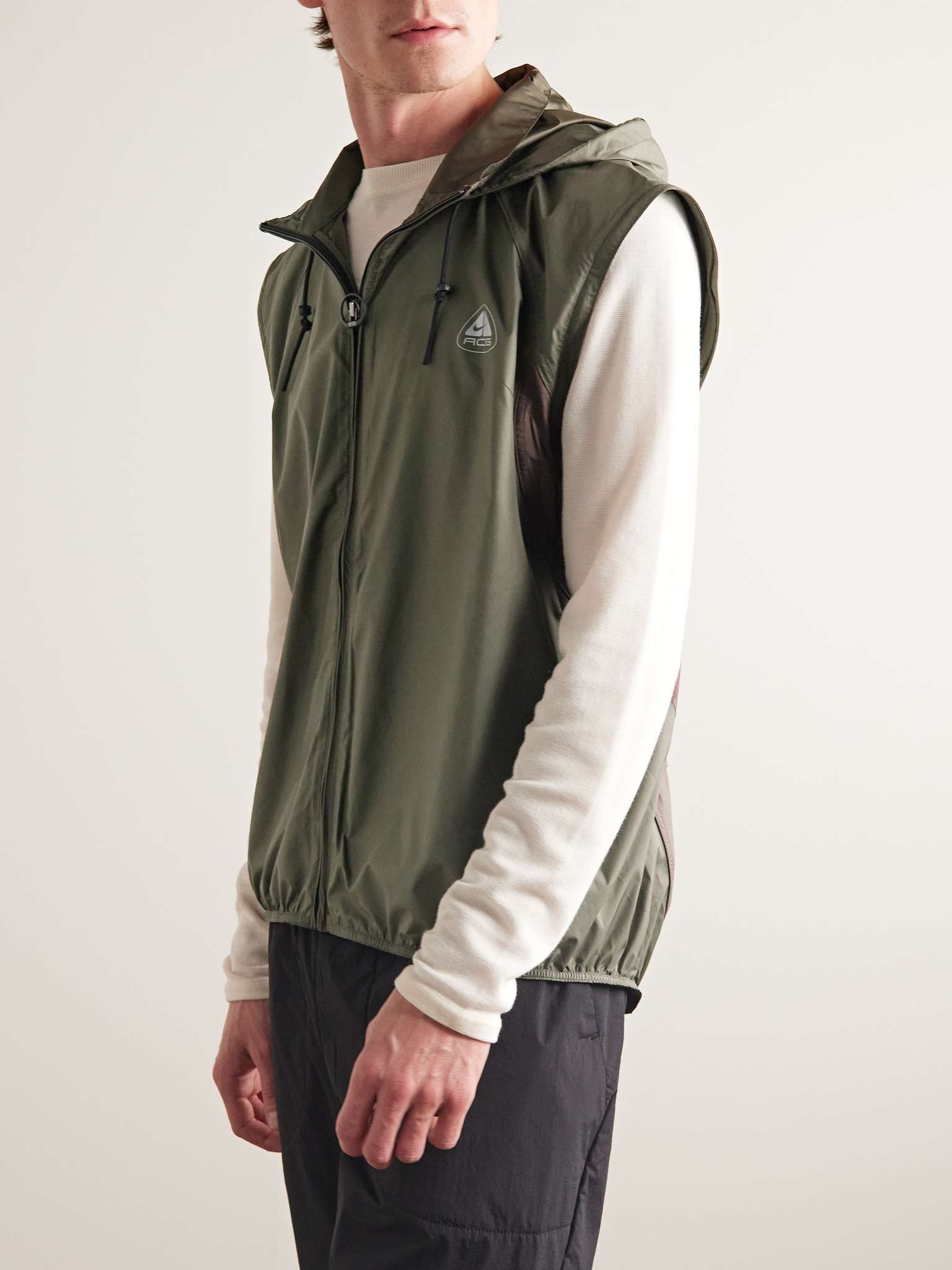 ACG Oregon Series Convertible Logo-Print Shell Hooded Jacket - 3