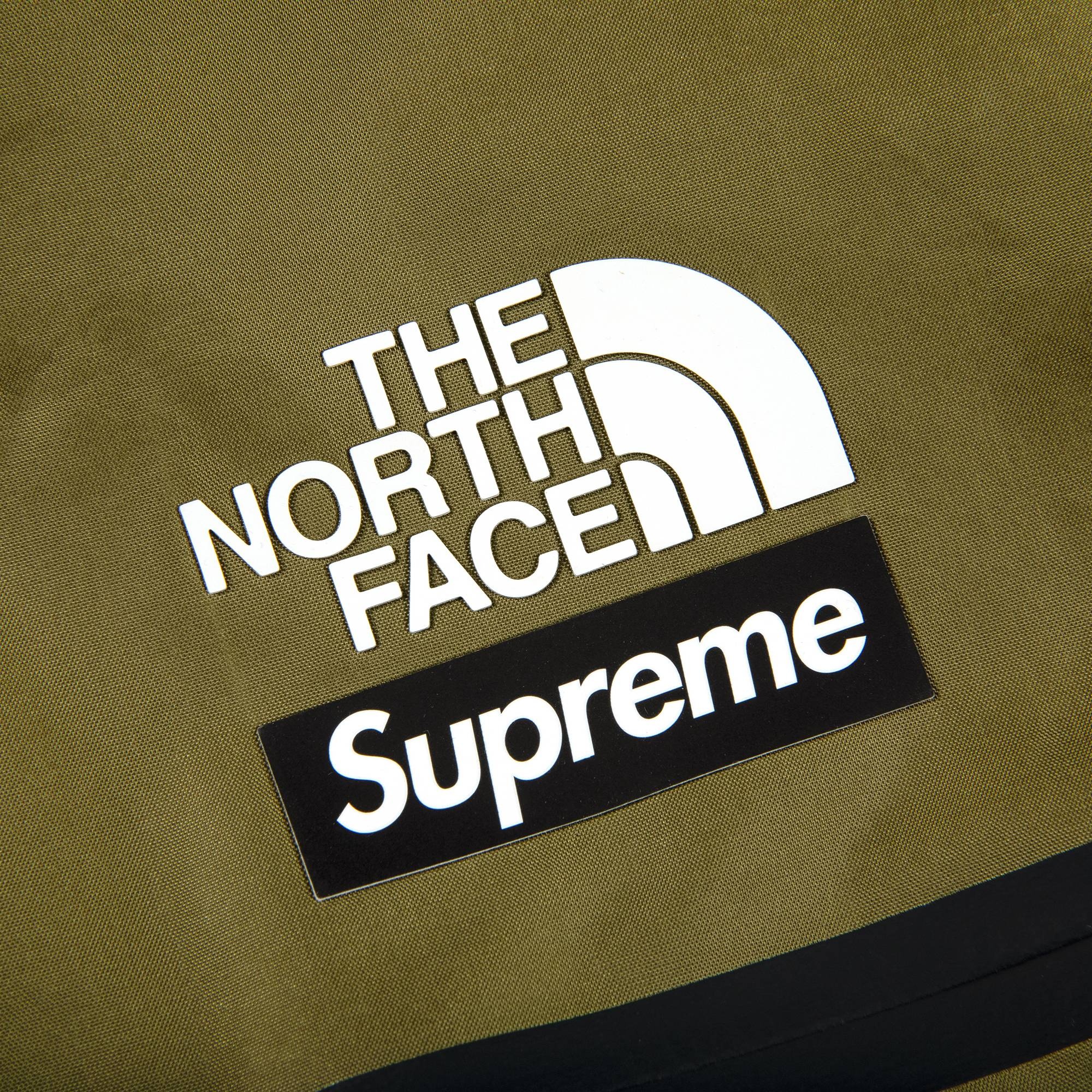 Supreme x The North Face Summit Series Outer Tape Seam Coaches Jacket 'Olive' - 3