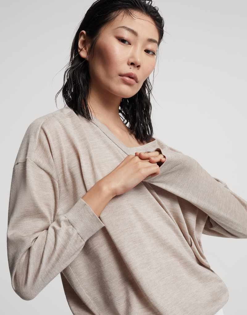 Cashmere and silk lightweight sweater with shiny collar trim 4
