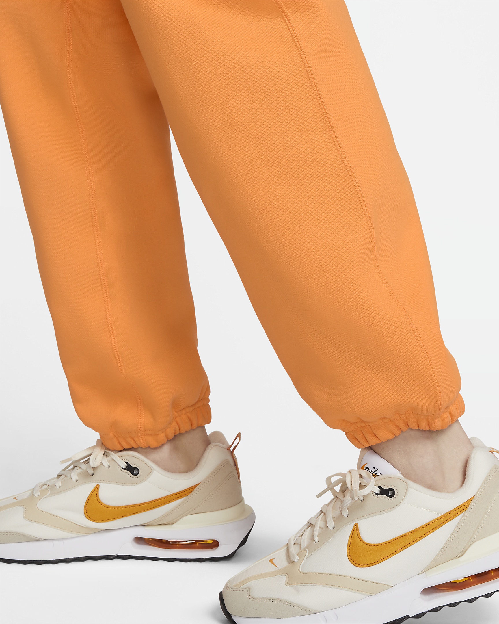 Nike Solo Swoosh Women's Fleece Pants - 5