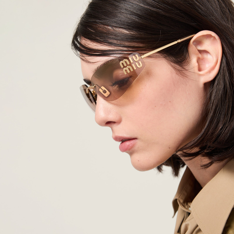 Miu Miu Miu Miu Logo sunglasses outlook