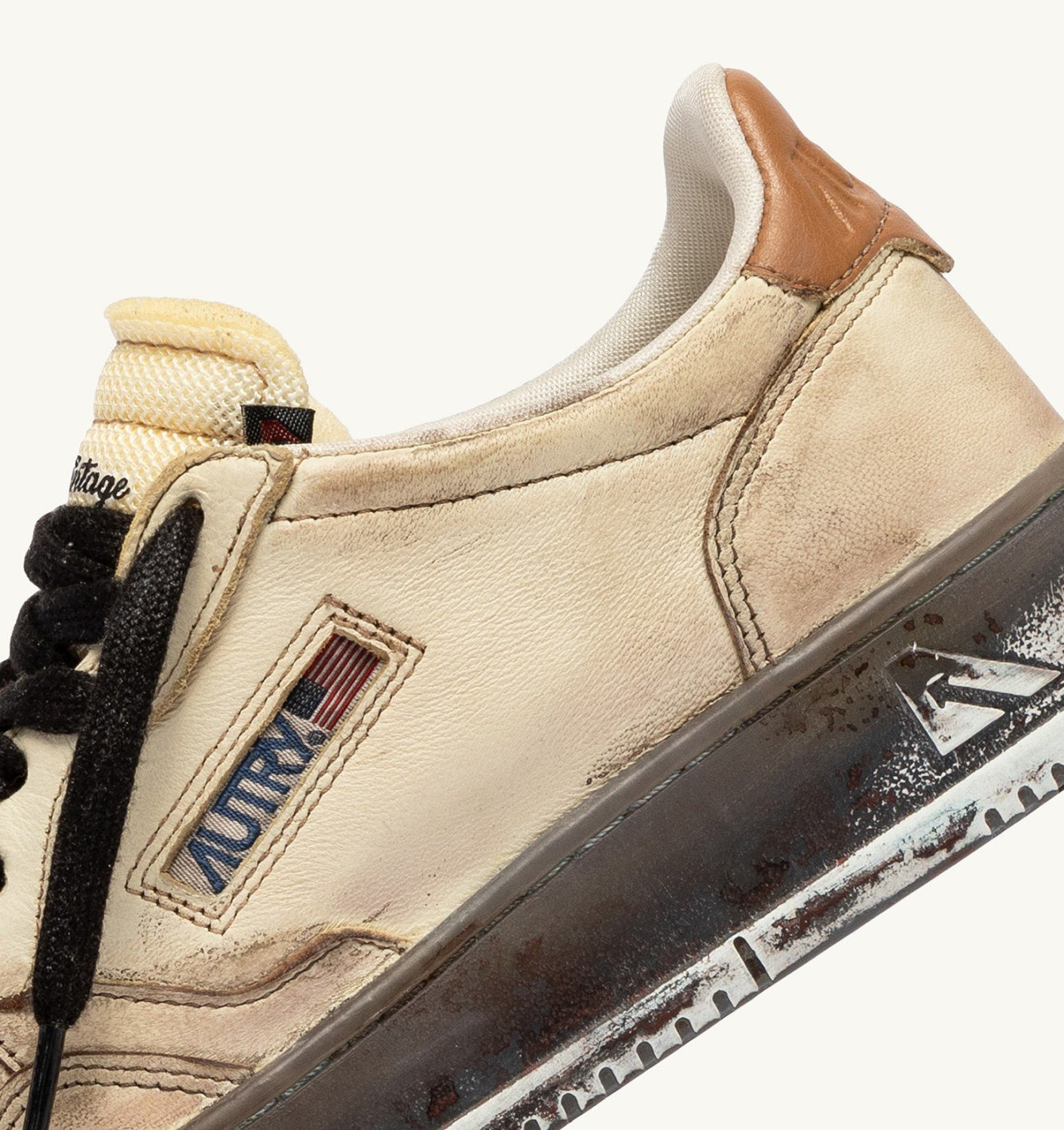 MEDALIST LOW SNEAKERS SUPER VINTAGE IN WHITE AND BROWN SUGAR LEATHER - 6