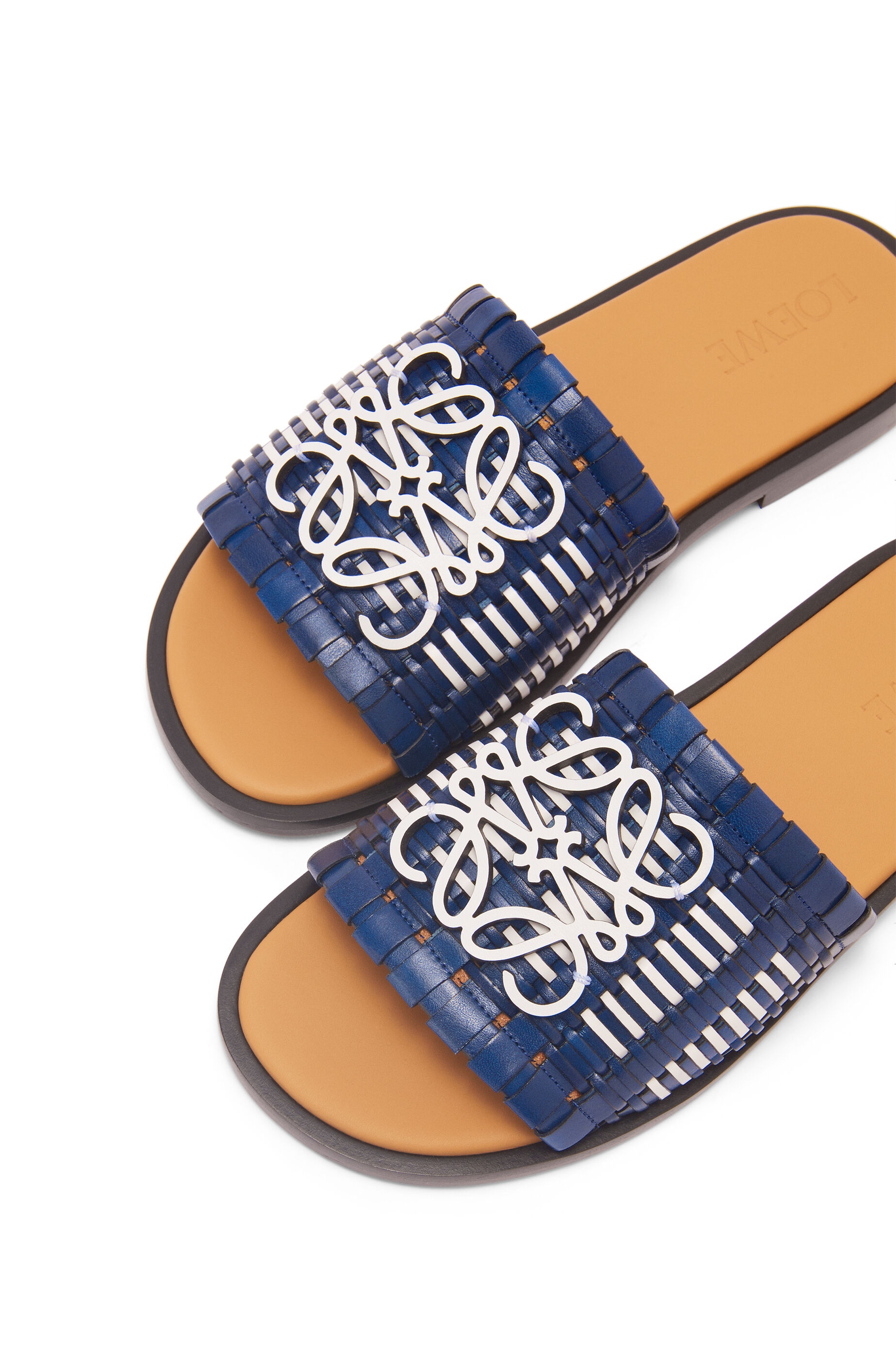 Anagram woven slide in calfskin - 4