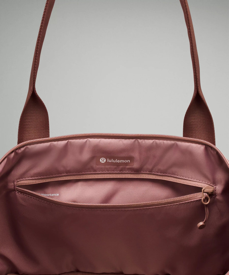 City Adventurer Tote Bag 27L 4