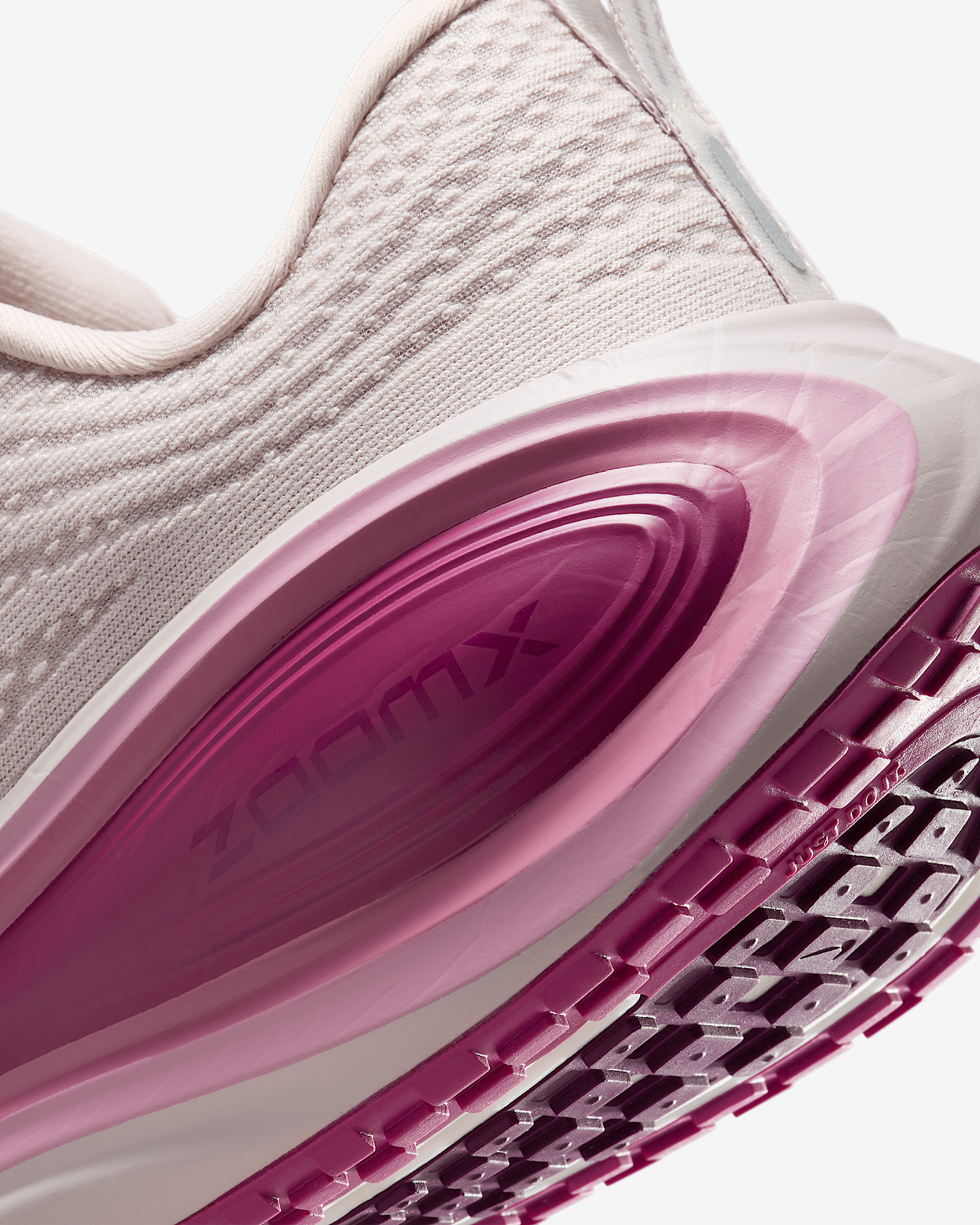 Nike Vomero Plus Women's Road Running Shoes - 8