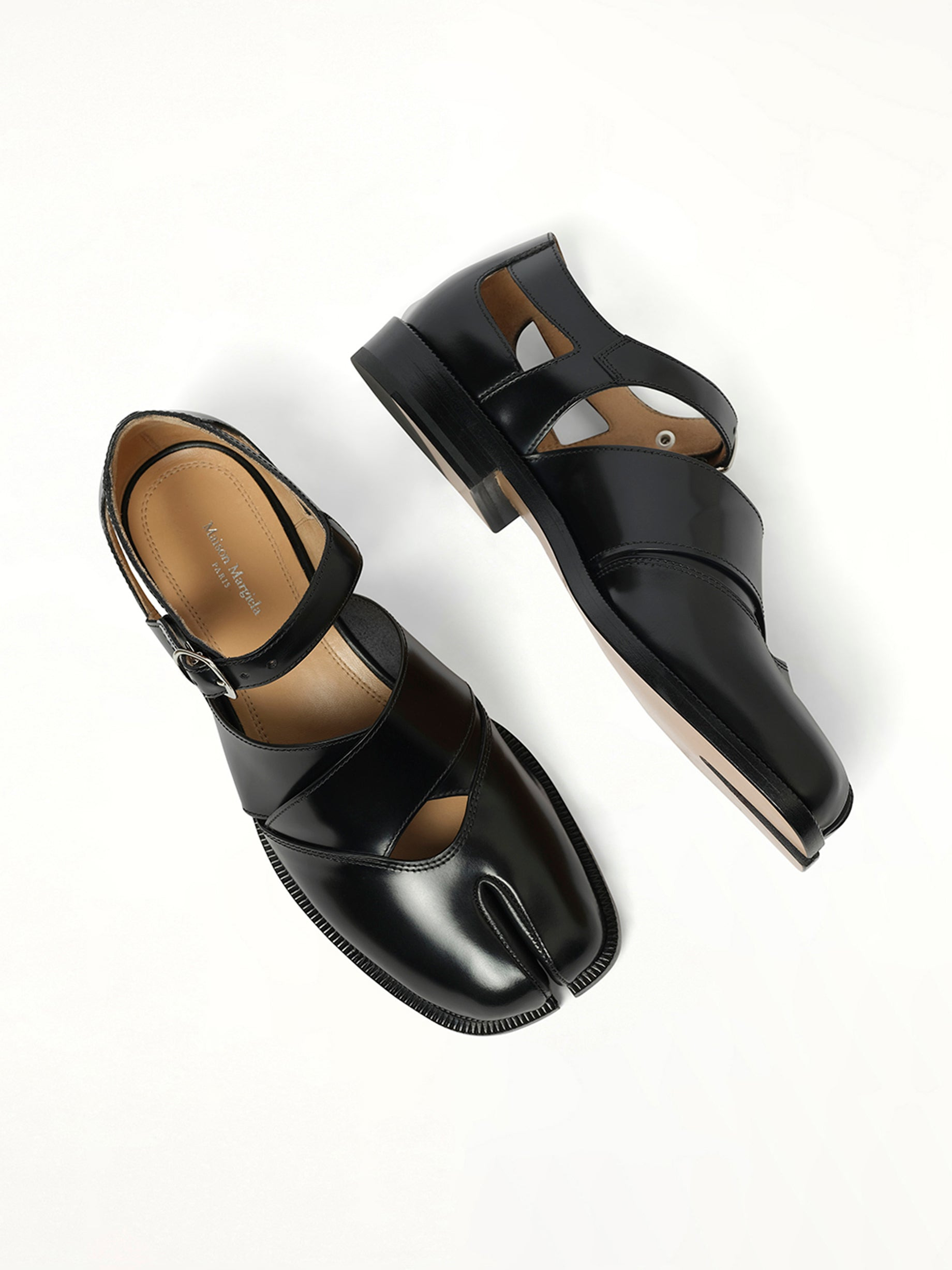 Tabi Toe Cut Out Sandals in Black - 4