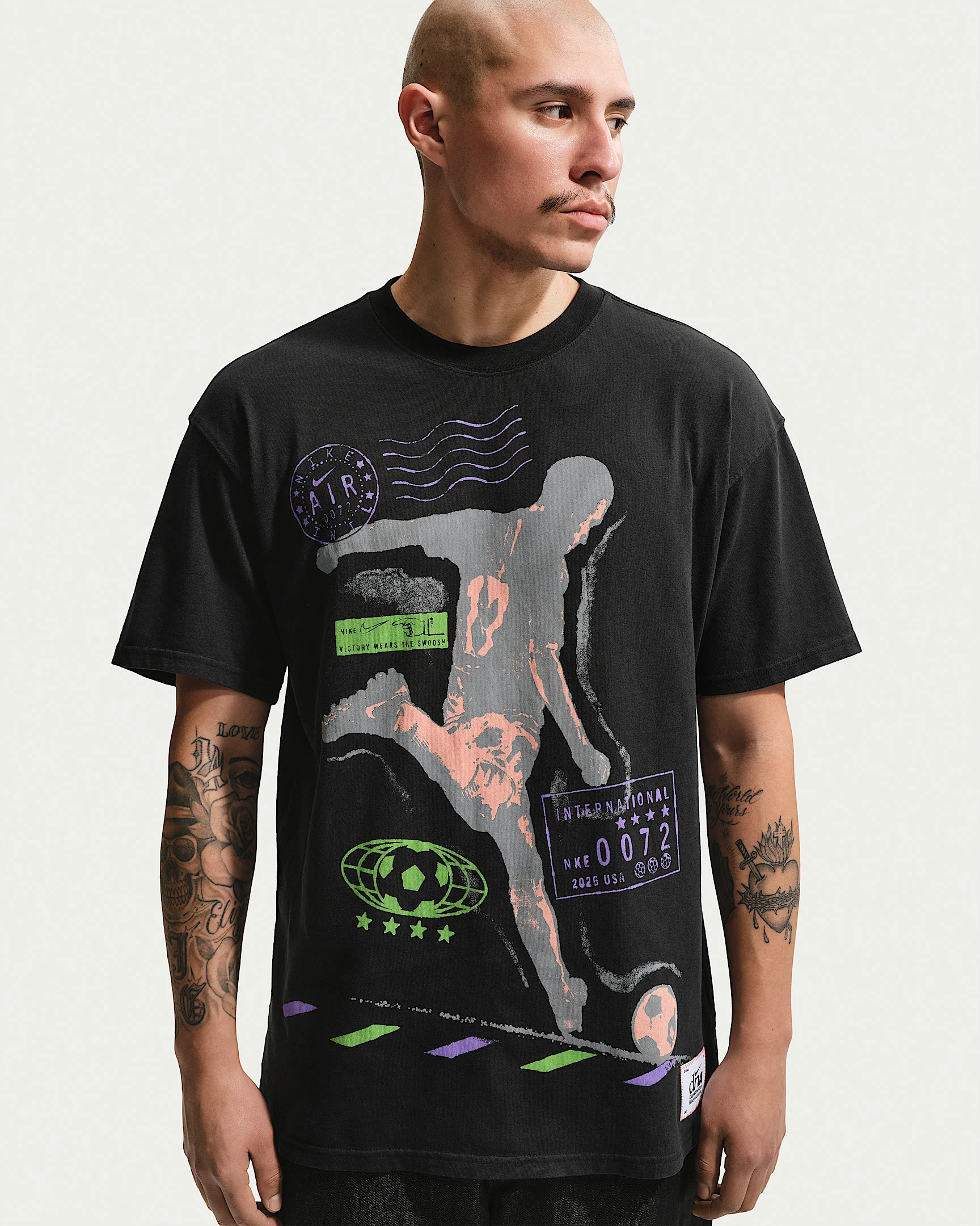 Nike Sportswear Men's T-Shirt - 1