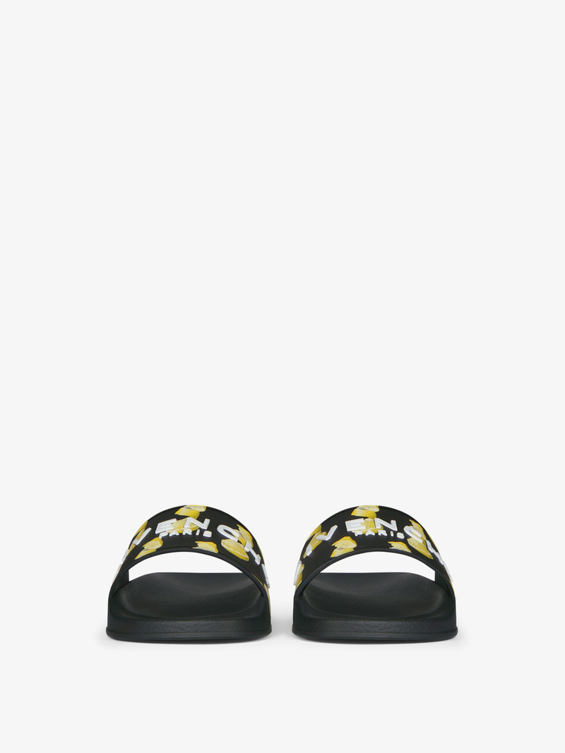 SLIDE FLAT SANDALS IN RUBBER WITH LEMONS PRINT 2