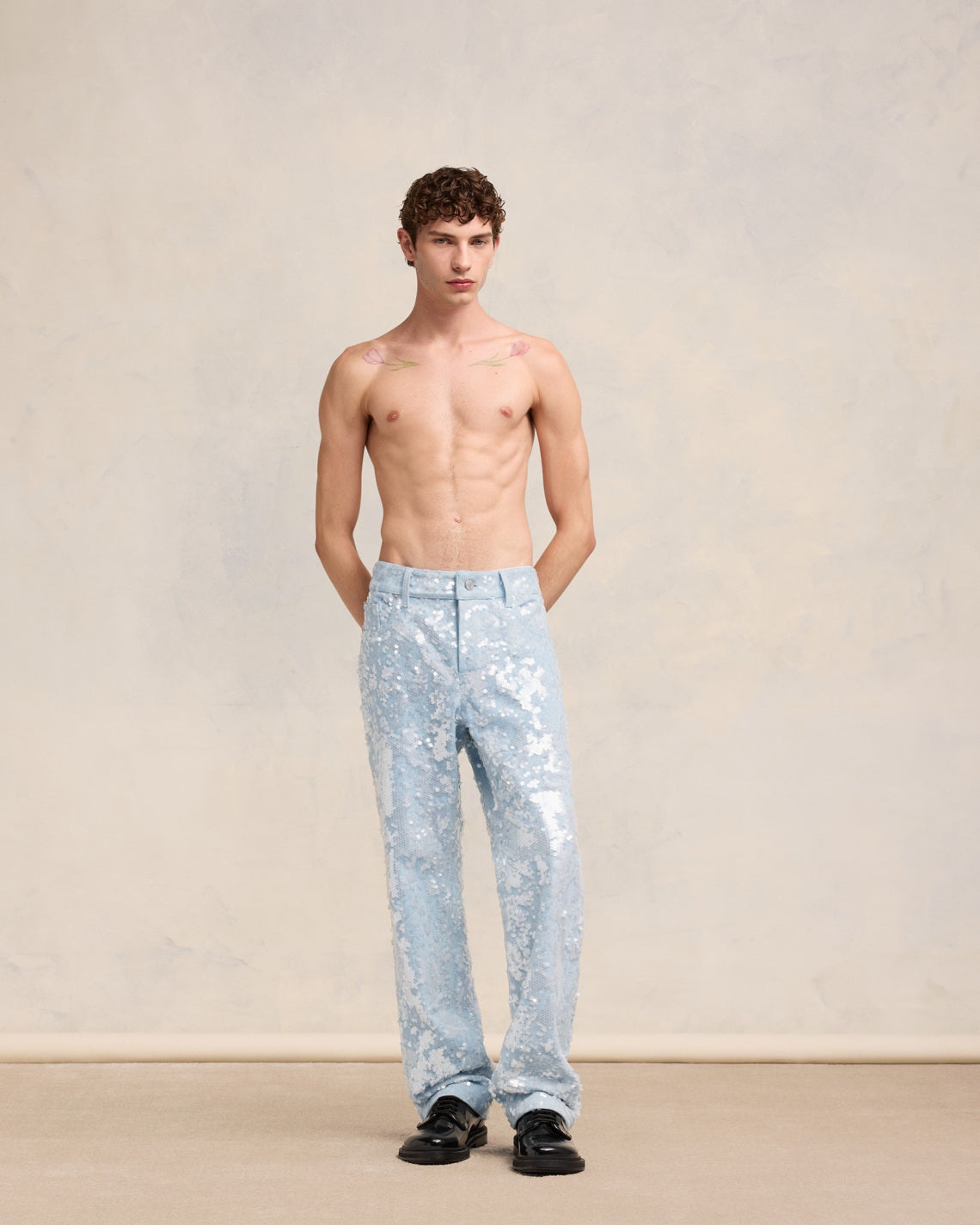 EMBROIDERED STRAIGHT FIT JEANS - 2