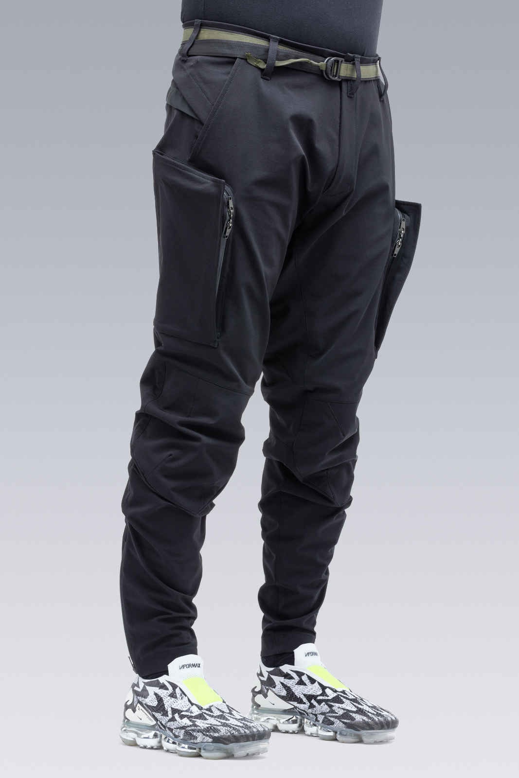 P10A-DS schoeller® Dryskin™ Articulated Cargo Pant Black - 3