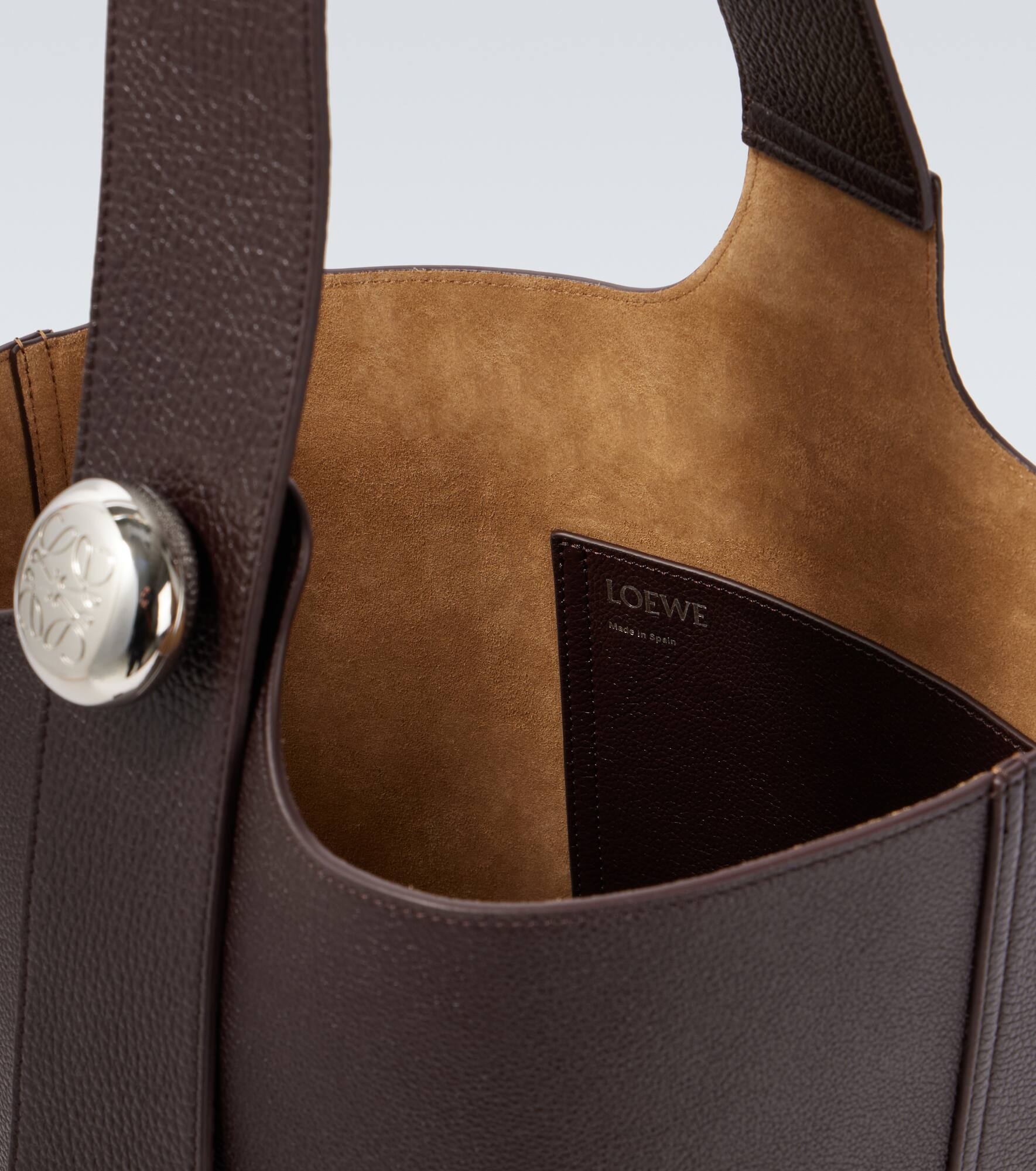 Pebble Large leather bucket bag - 4