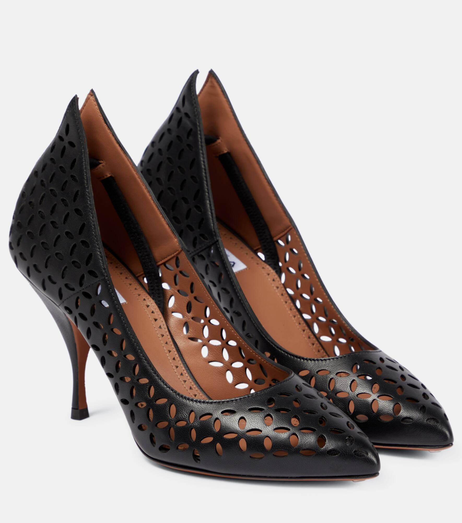 Laser-cut leather pumps - 1
