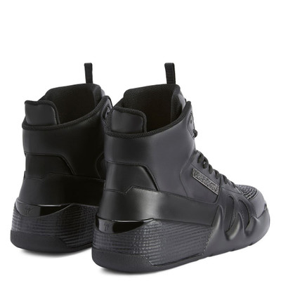 Giuseppe Zanotti Talon outlook