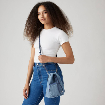 Levi's BUCKET BAG outlook