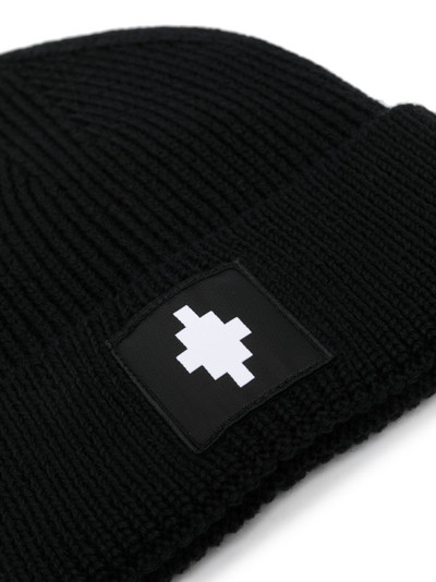 Marcelo Burlon County Of Milan Cross logo-patch knitted beanie outlook
